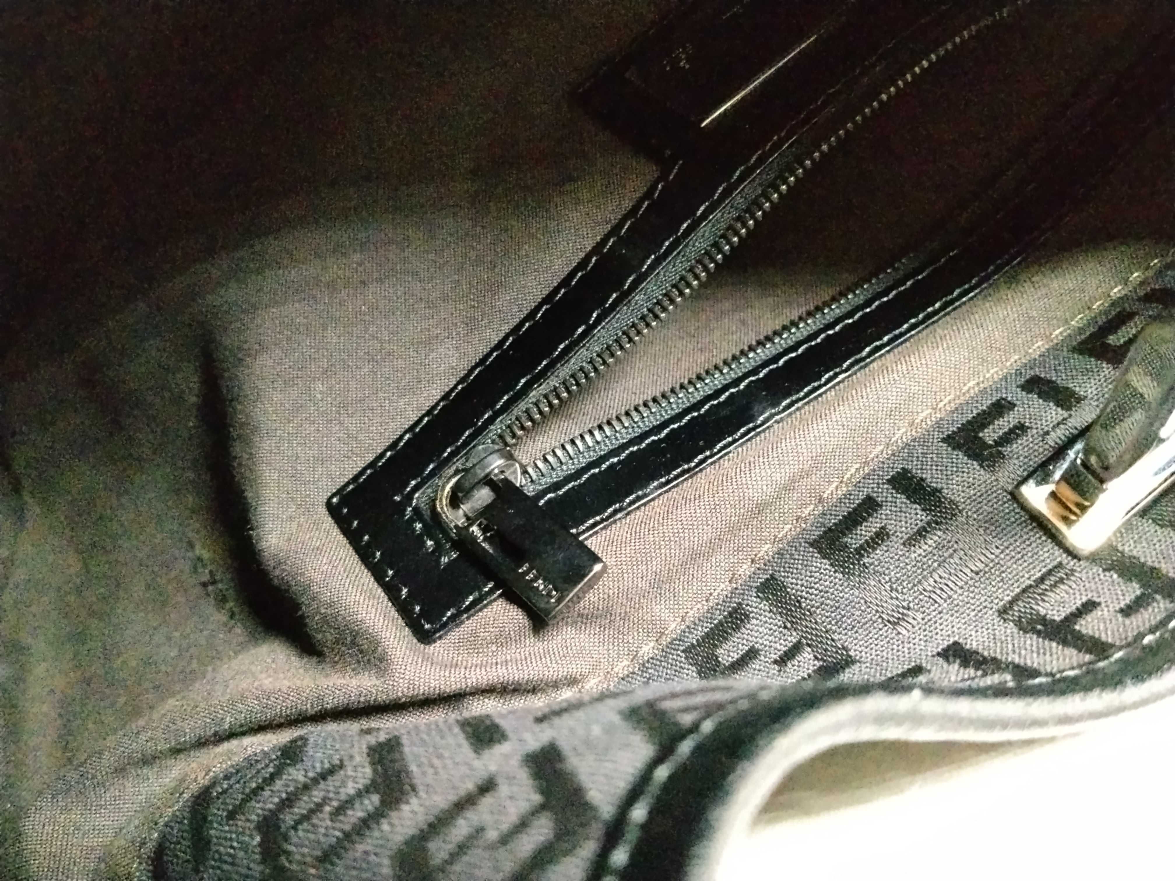 One-Shoulder Black Shoulder Bag — view 12
