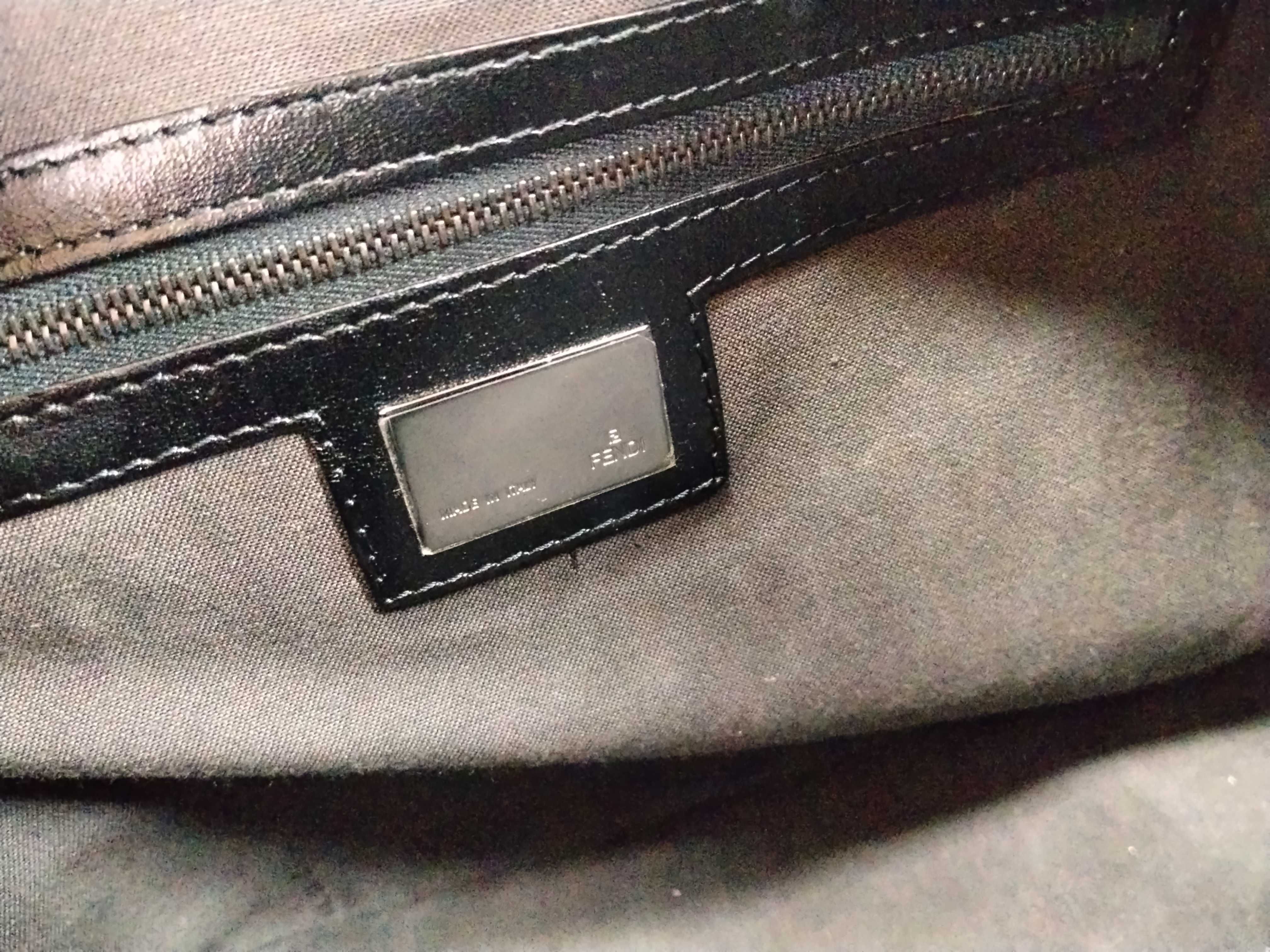 One-Shoulder Black Shoulder Bag — view 14