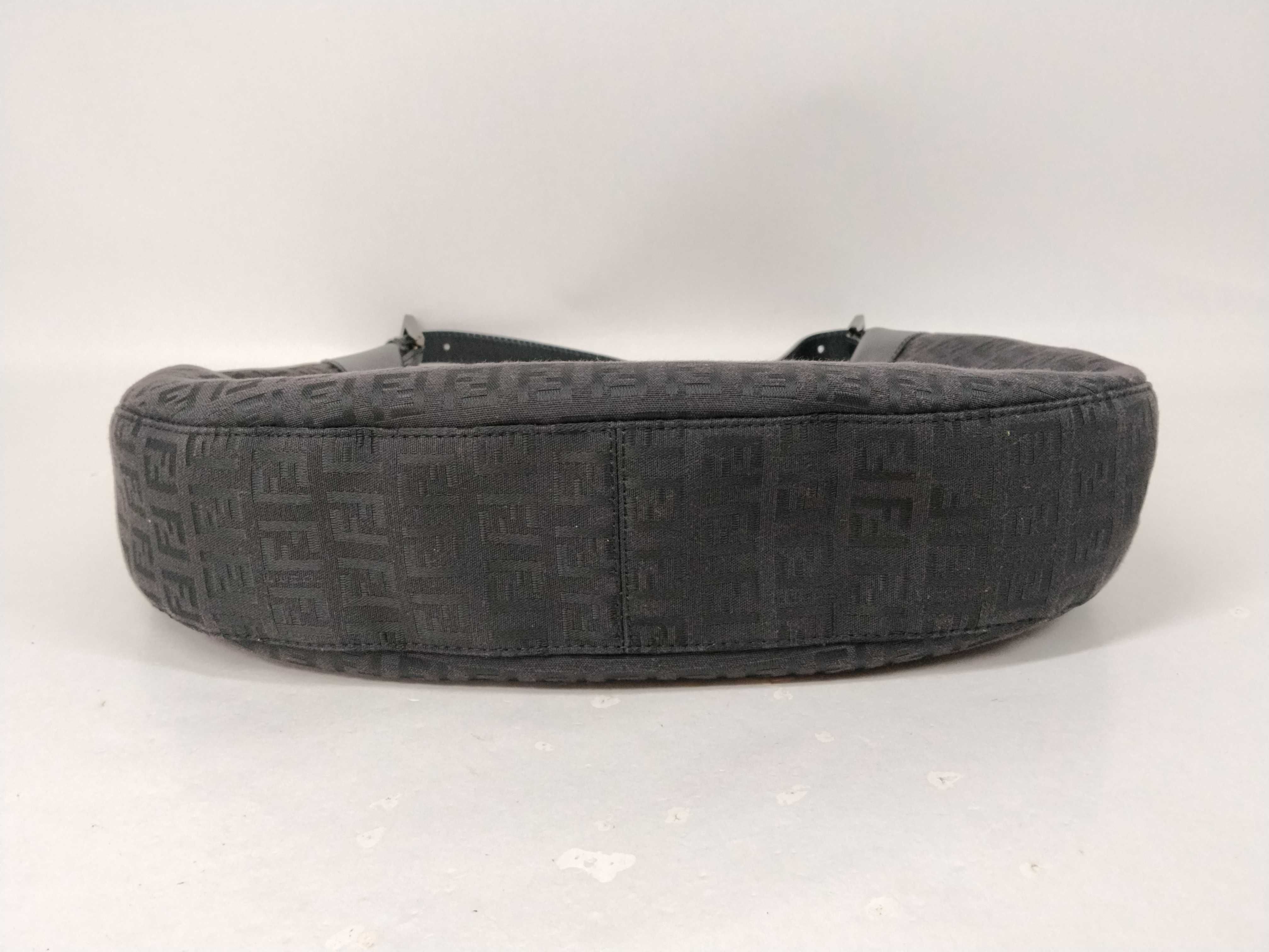 One-Shoulder Black Shoulder Bag — view 7