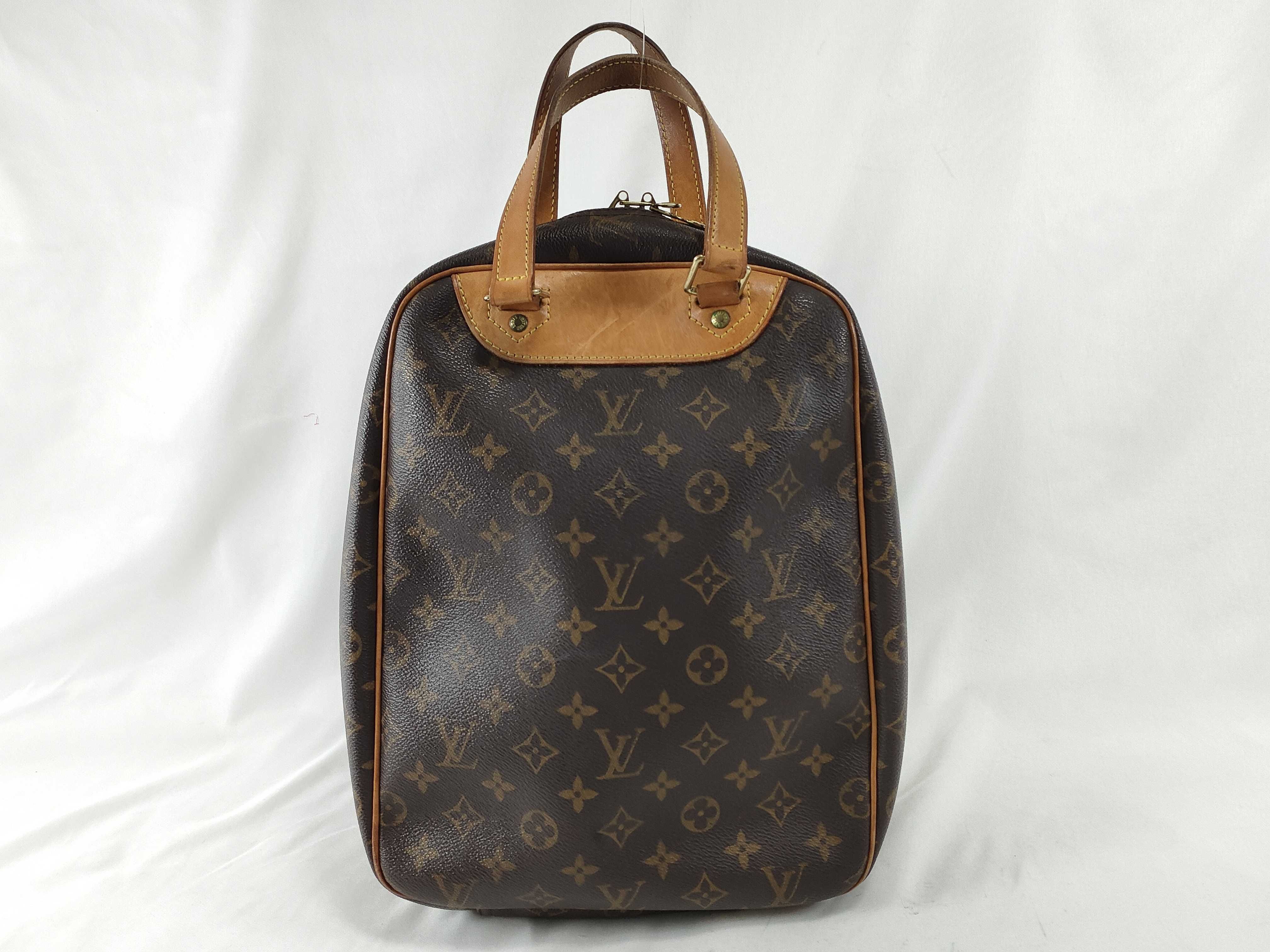 Monogram Louis Vuitton Monogram Excursion M41450 Unknown Bag