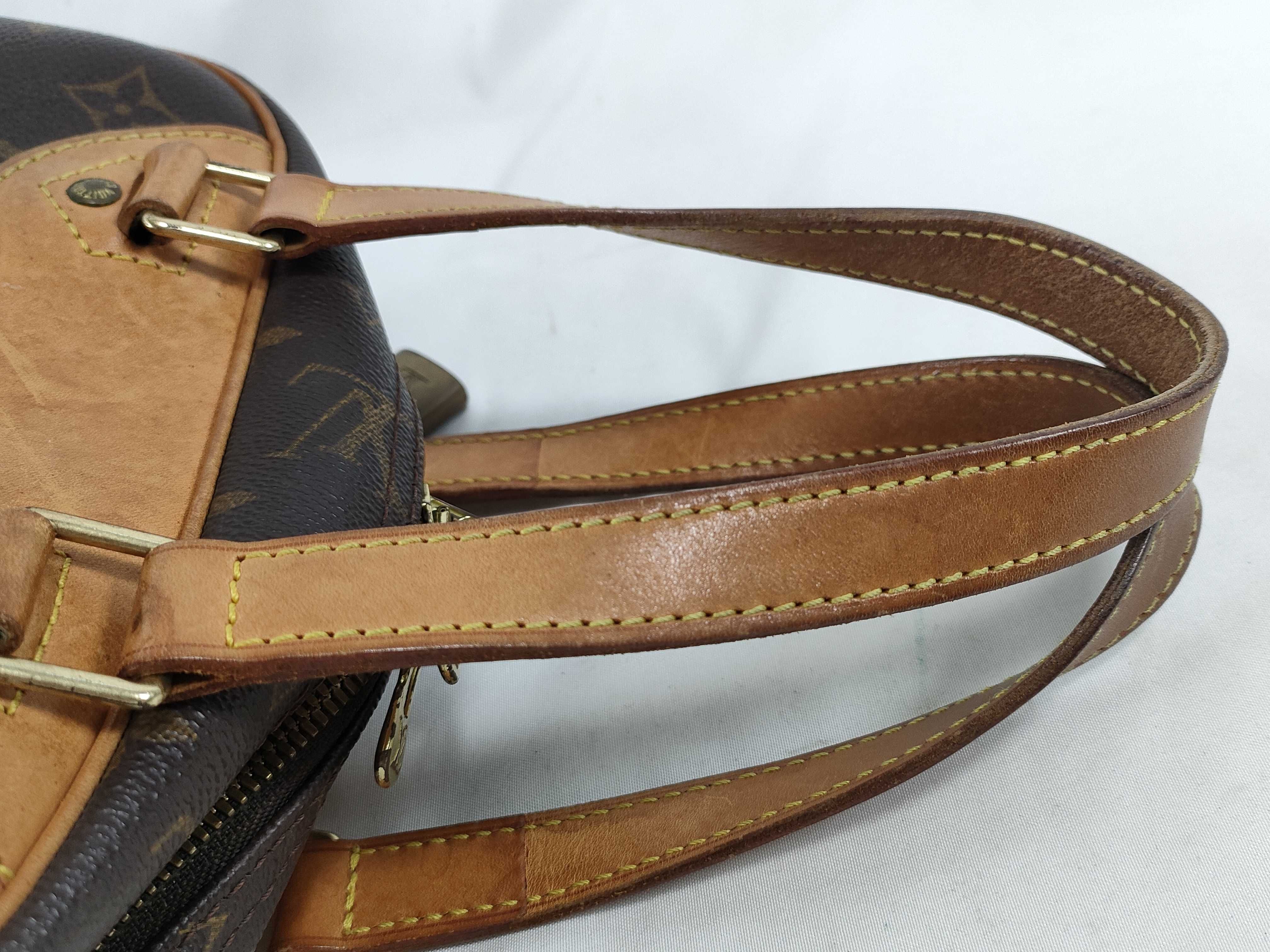 Monogram Louis Vuitton Monogram Excursion M41450 Unknown Bag — view 3