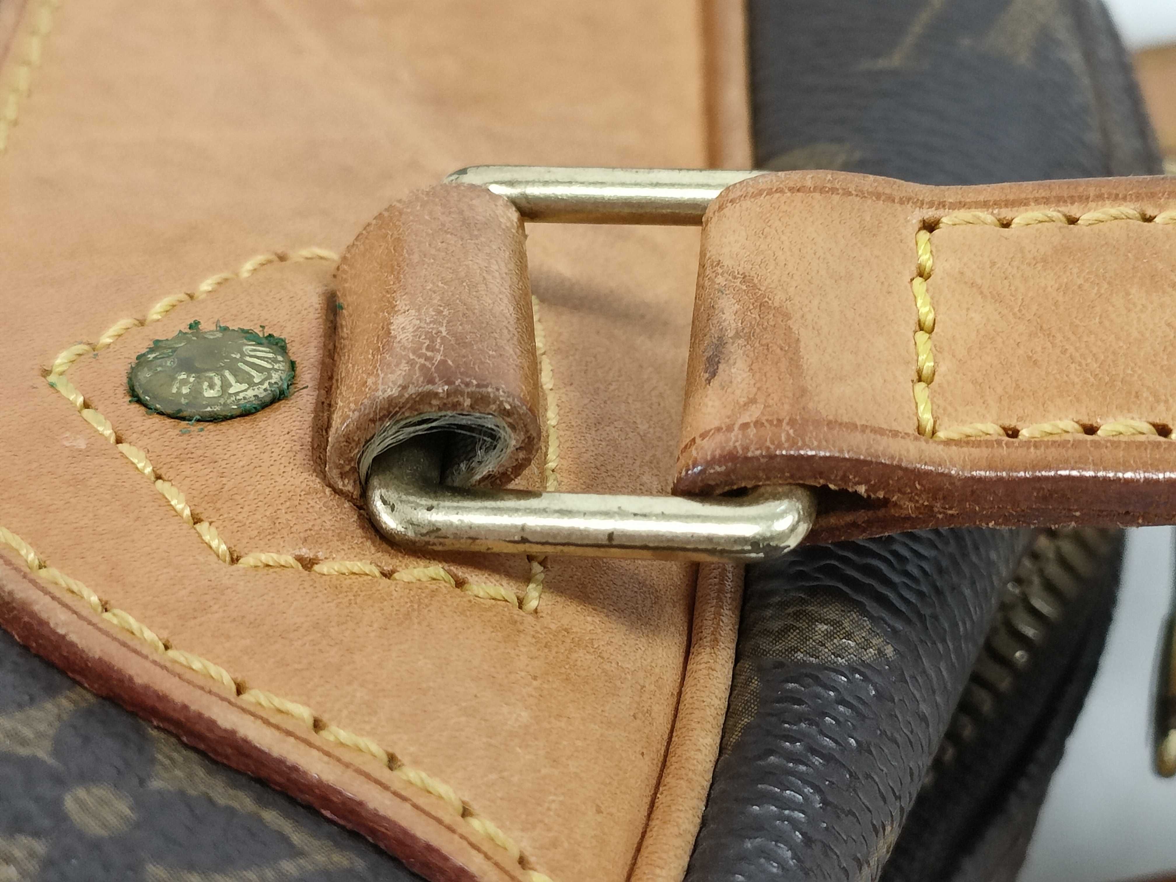 Monogram Louis Vuitton Monogram Excursion M41450 Unknown Bag — view 5