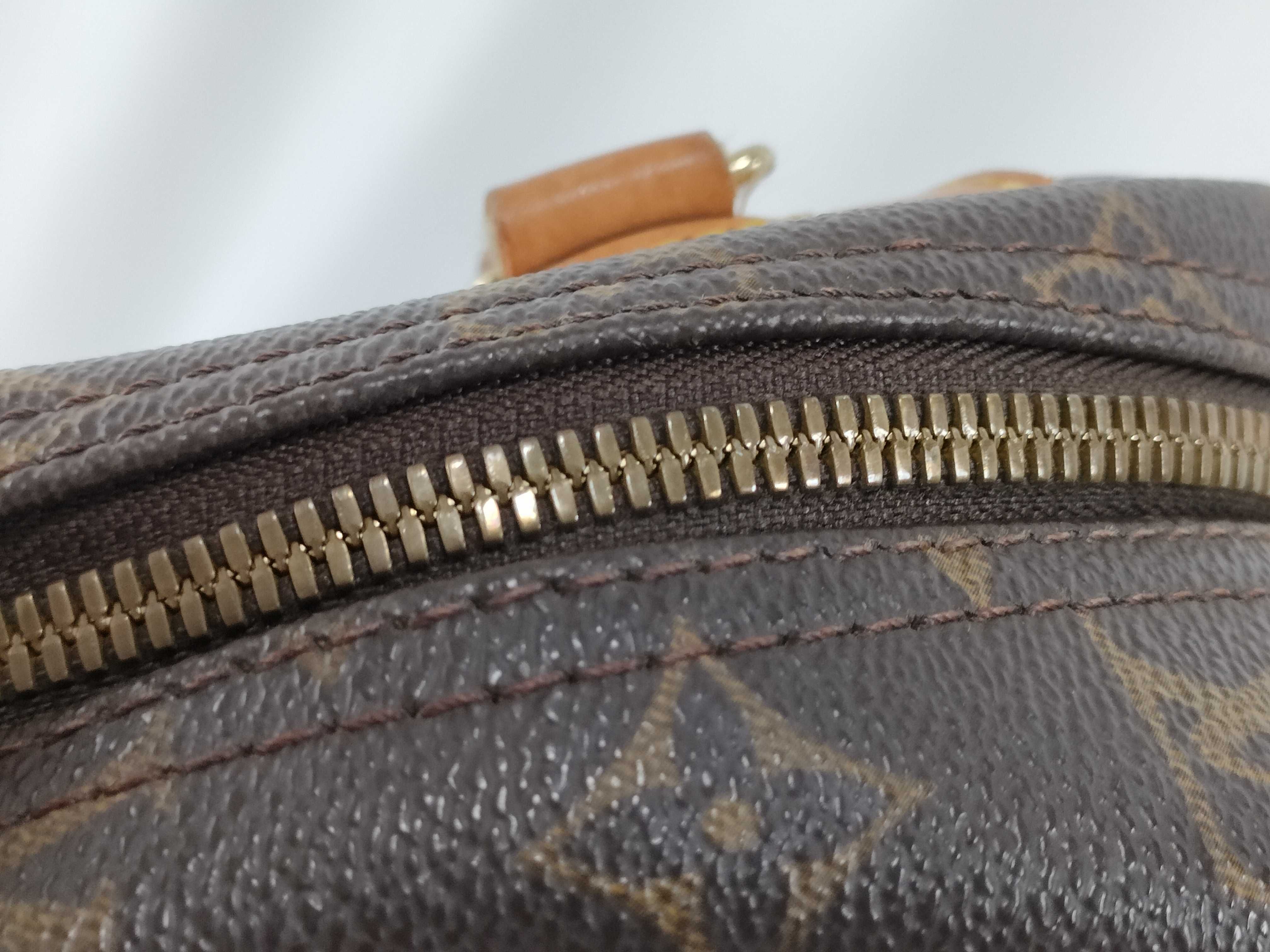 Monogram Louis Vuitton Monogram Excursion M41450 Unknown Bag — view 6