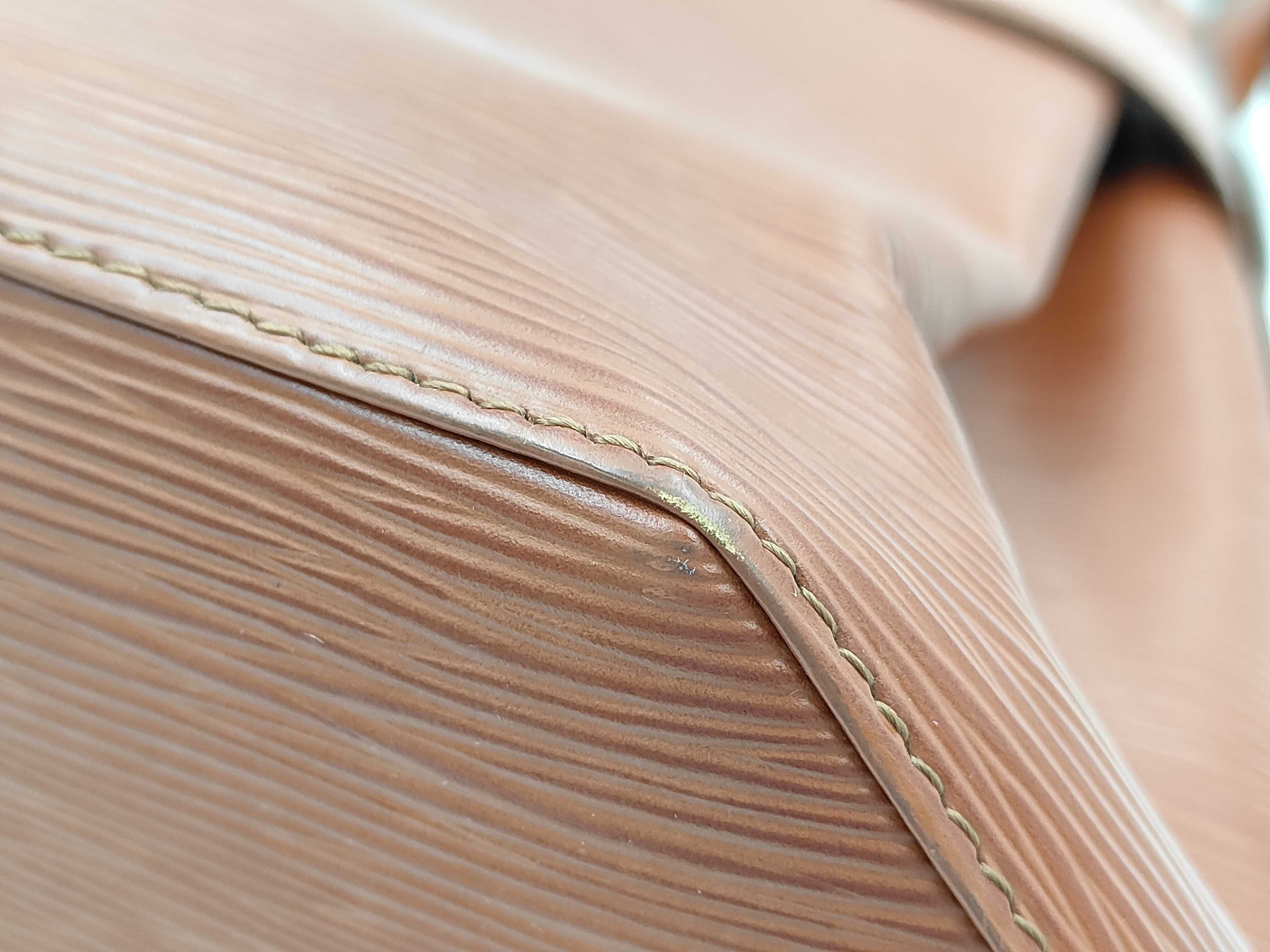 Epi Leather Sac Depaule Brown Shoulder Bag — view 7