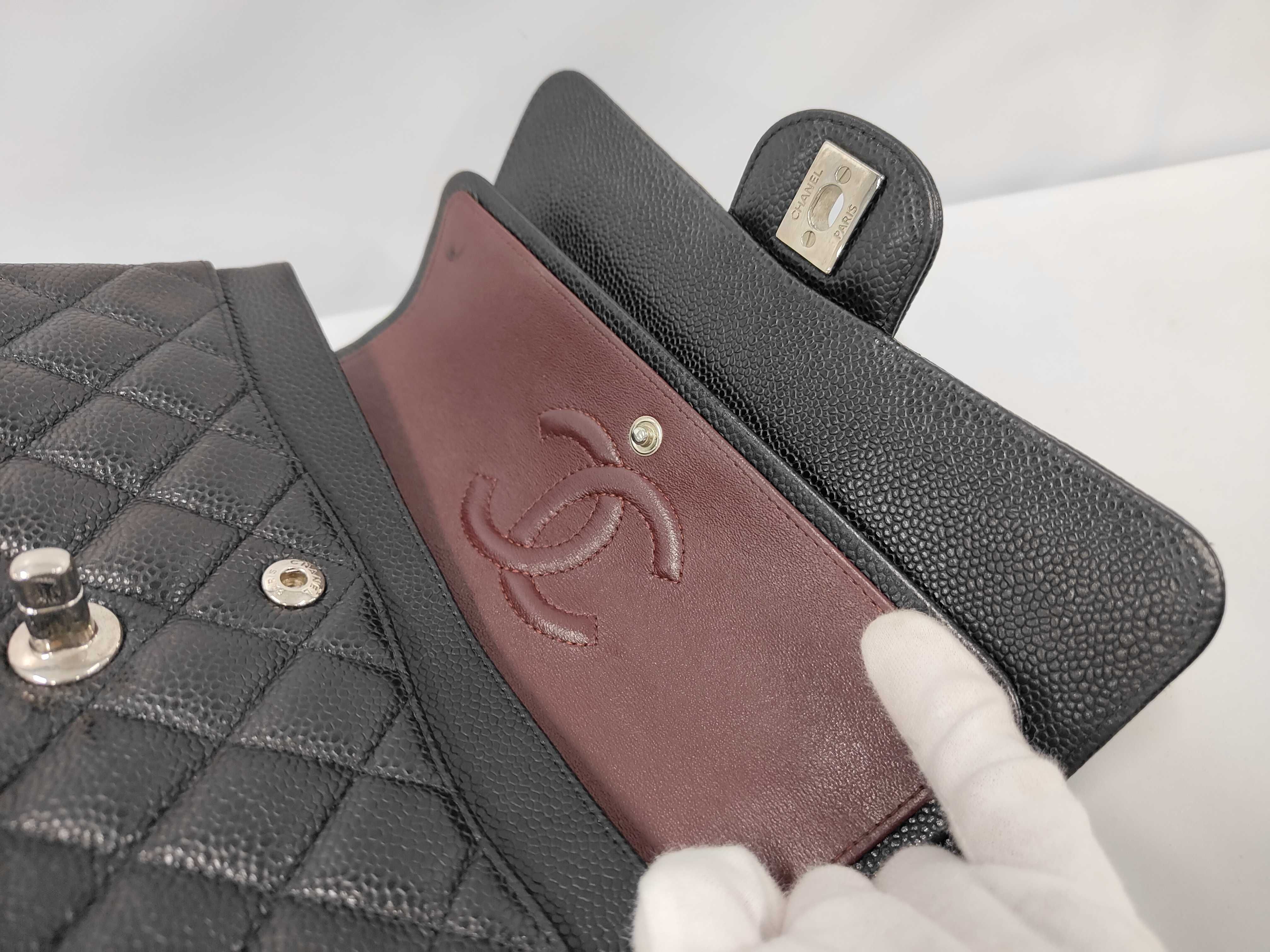 W-Flap 23 Chain Shoulder Bag, Matelassé Caviar Leather, Black, SS Shoulder Bag — view 7