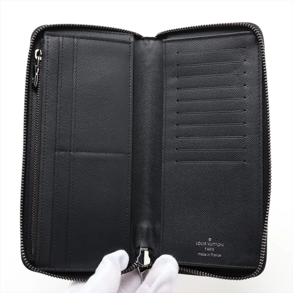Monogram Eclipse Zippy Wallet Vertical M62295 Black Round Zip Wallet — view 3