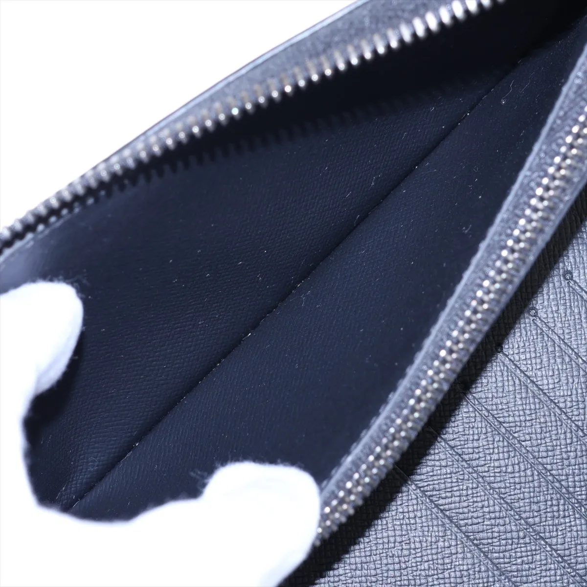 Monogram Eclipse Zippy Wallet Vertical M62295 Black Round Zip Wallet — view 5