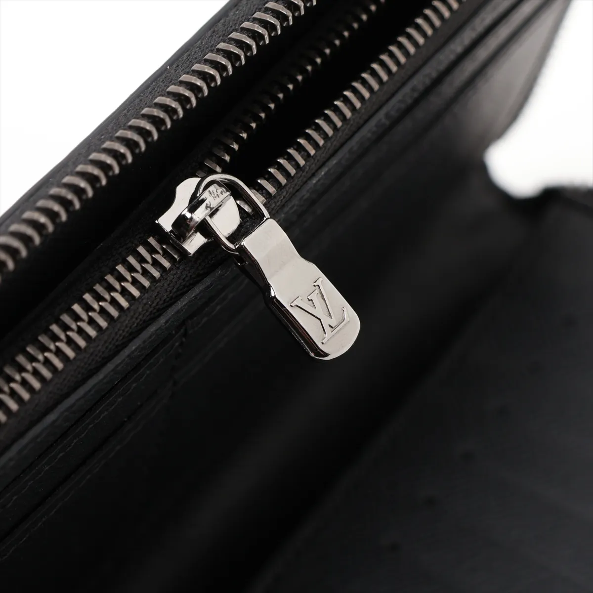 Monogram Eclipse Zippy Wallet Vertical M62295 Black Round Zip Wallet — view 8