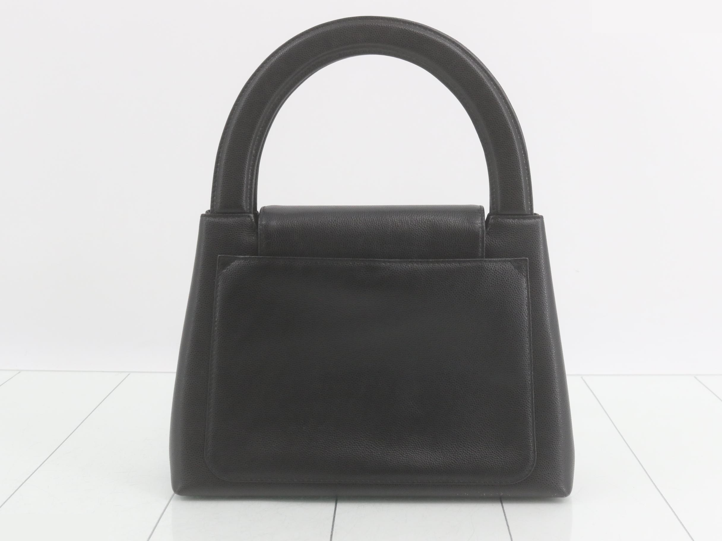 Matelassé caviar leather handbag, model number 5. — view 2