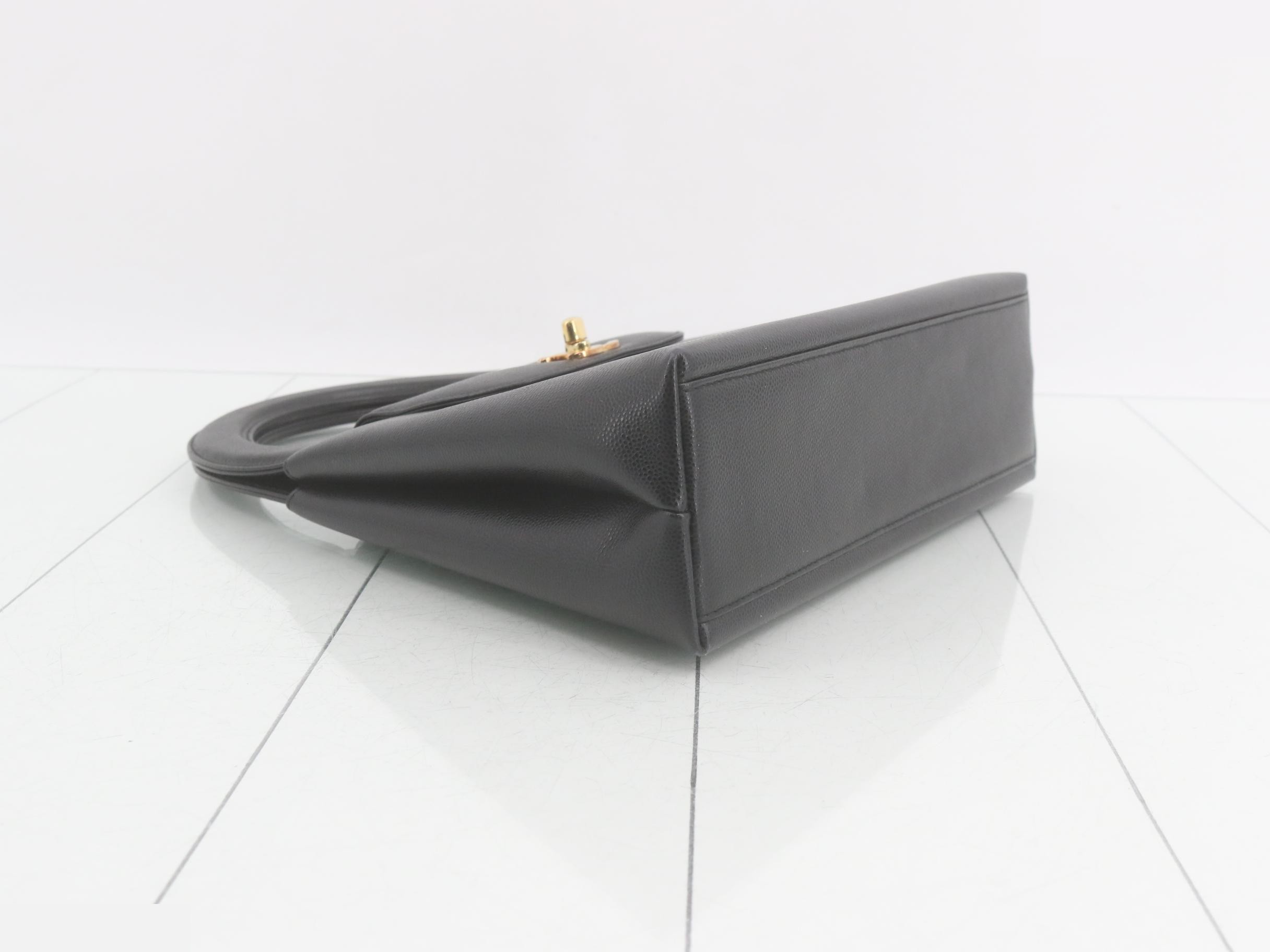 Matelassé caviar leather handbag, model number 5. — view 5