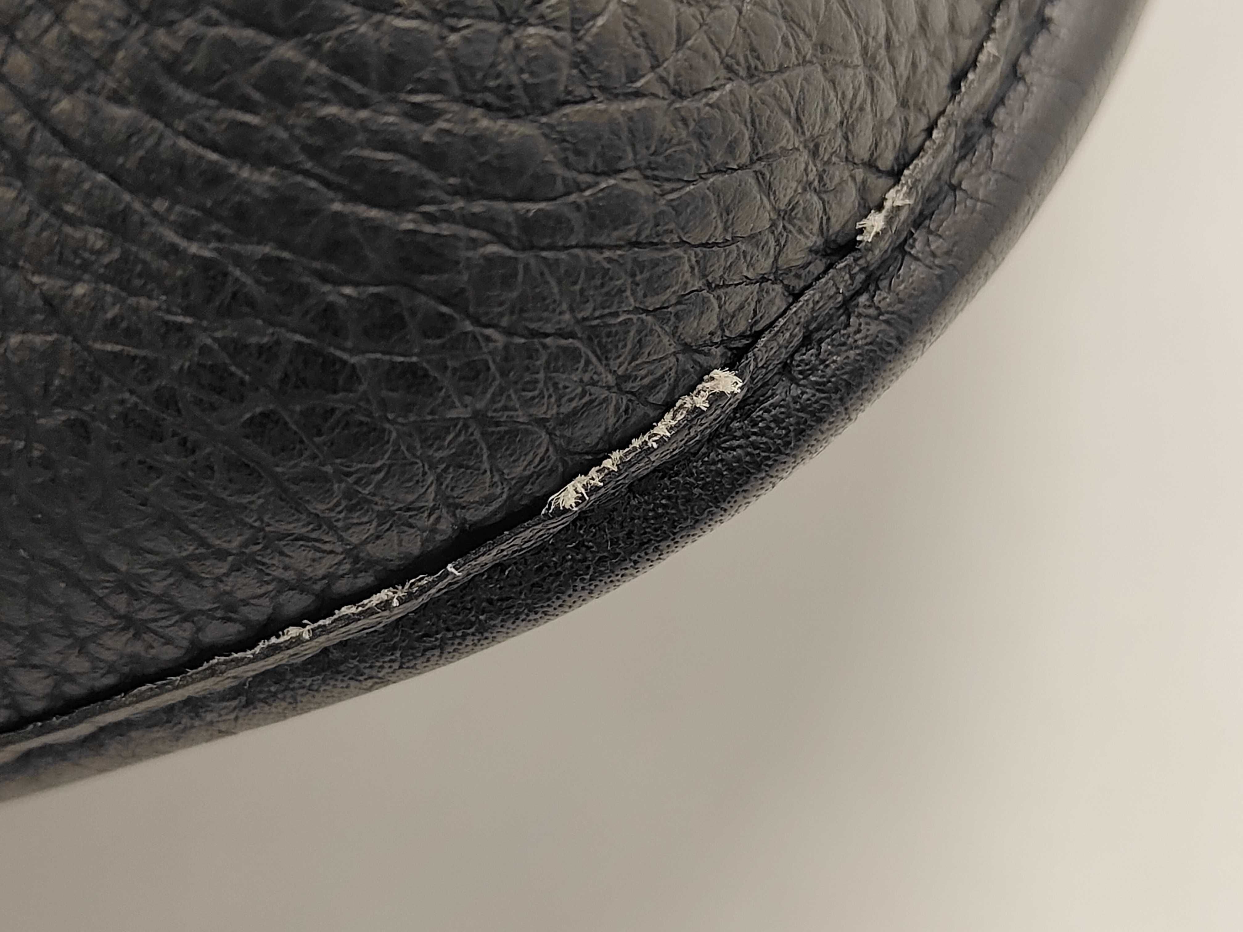 Evelyne III PM Black G stamp Taurillon Clemence leather Shoulder bag with dust bag and strap — view 13