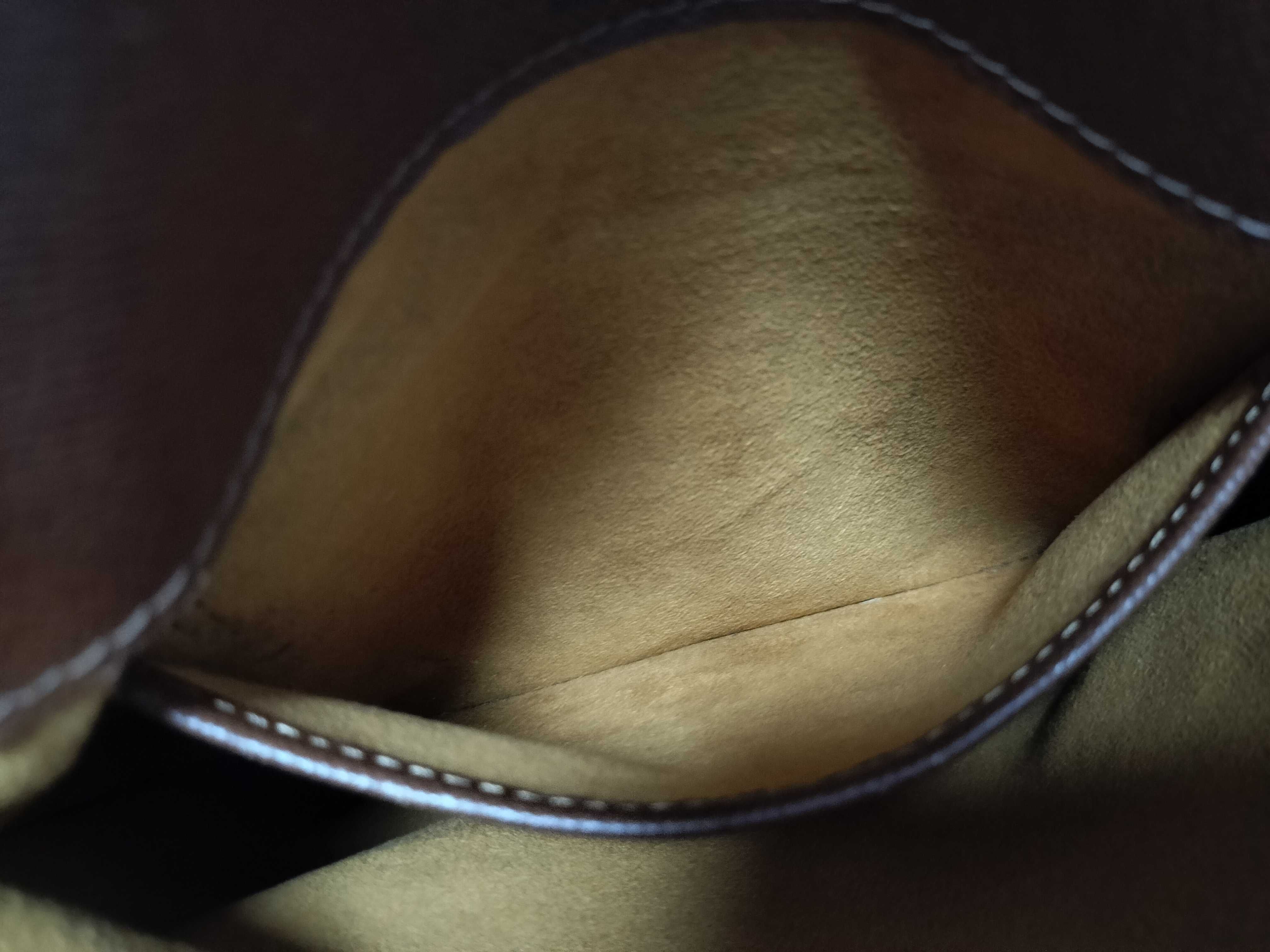 Monogram — view 11