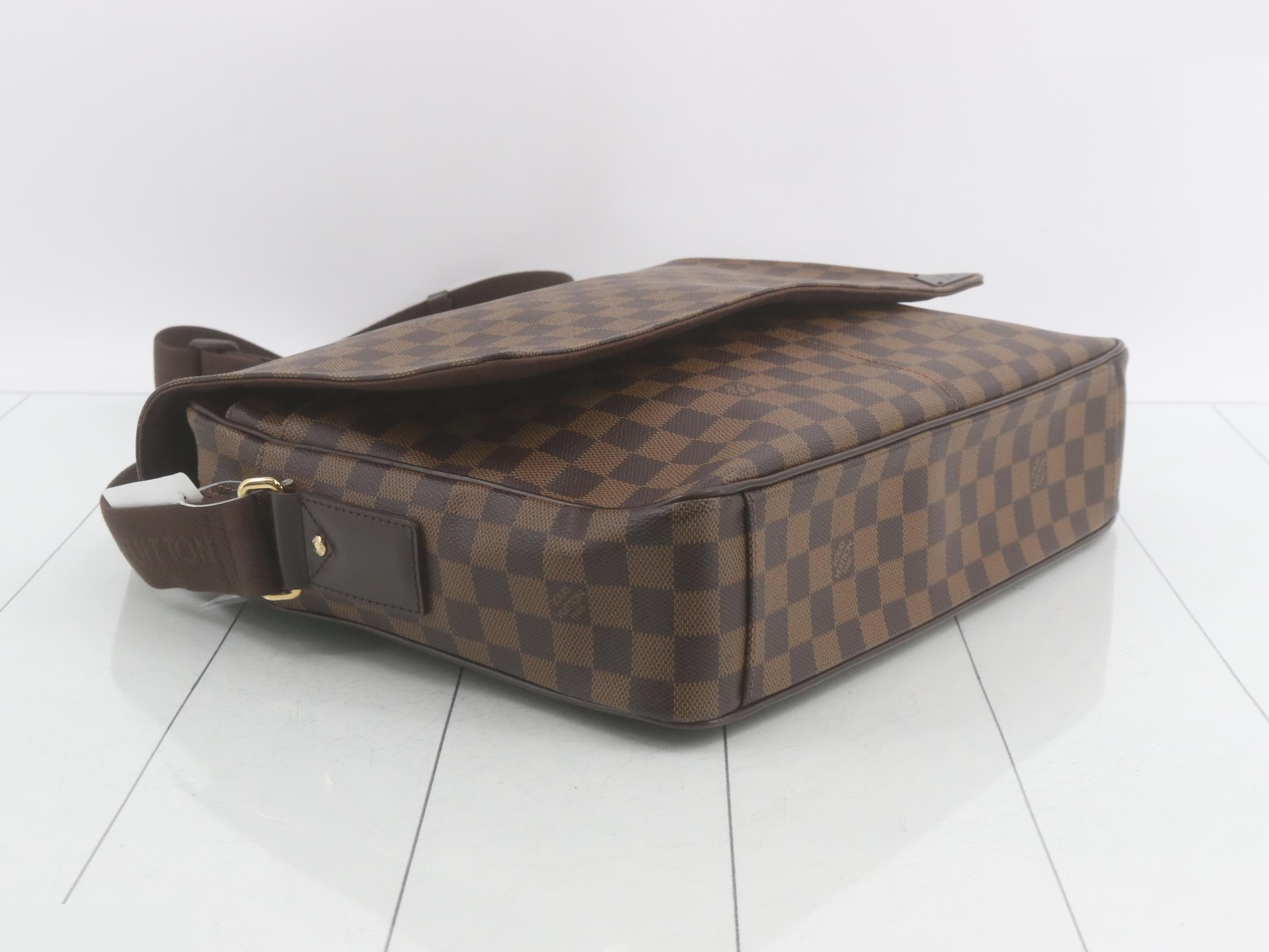 Damier Shelton GM Shoulder Bag — view 5