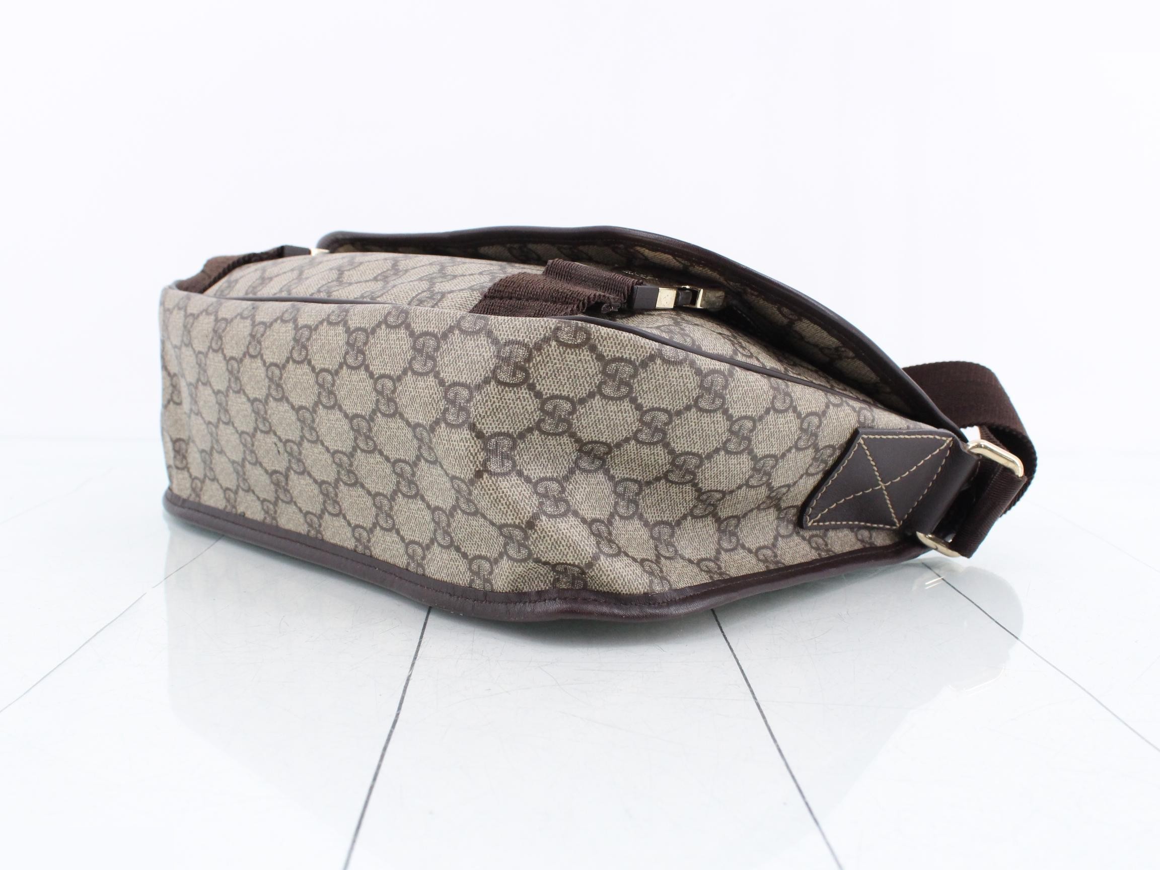 GG Supreme Canvas Shoulder Bag — view 6