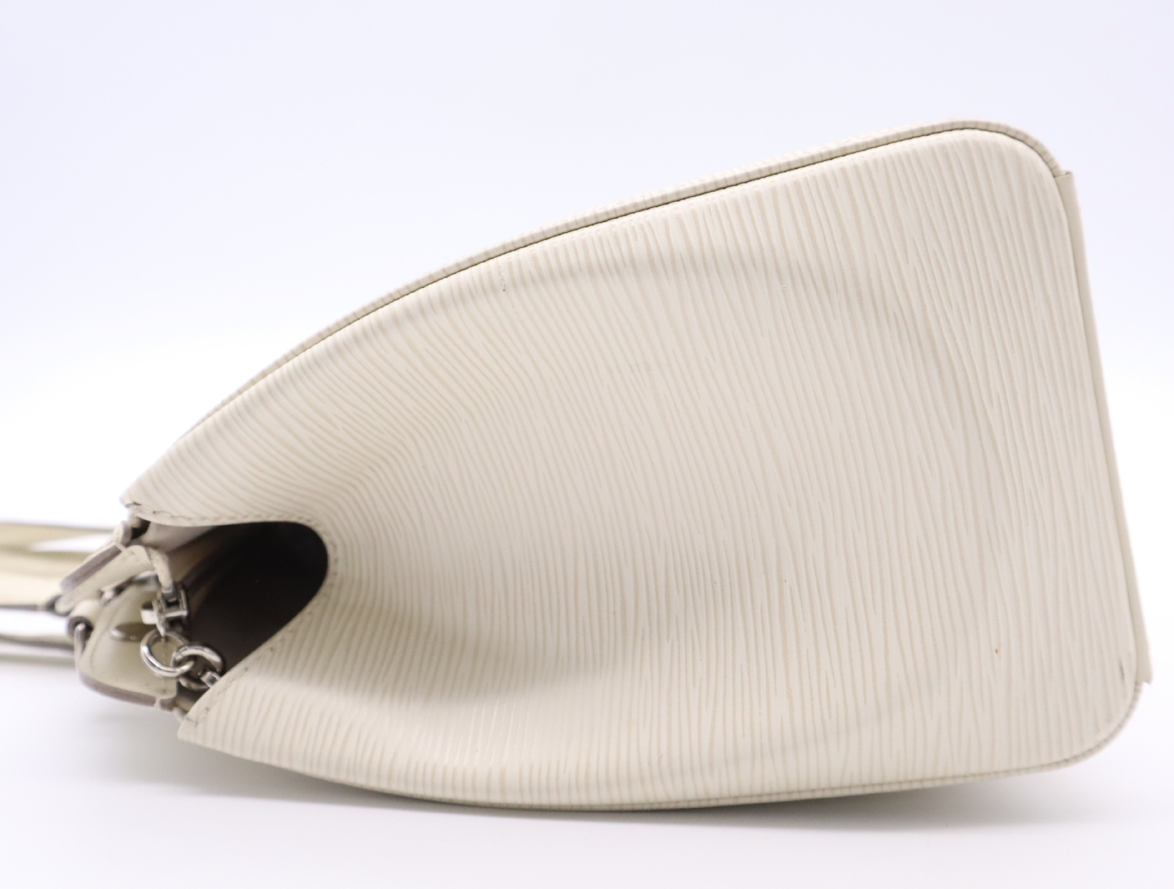 M40330 Epi Blair MM Handbag — view 3
