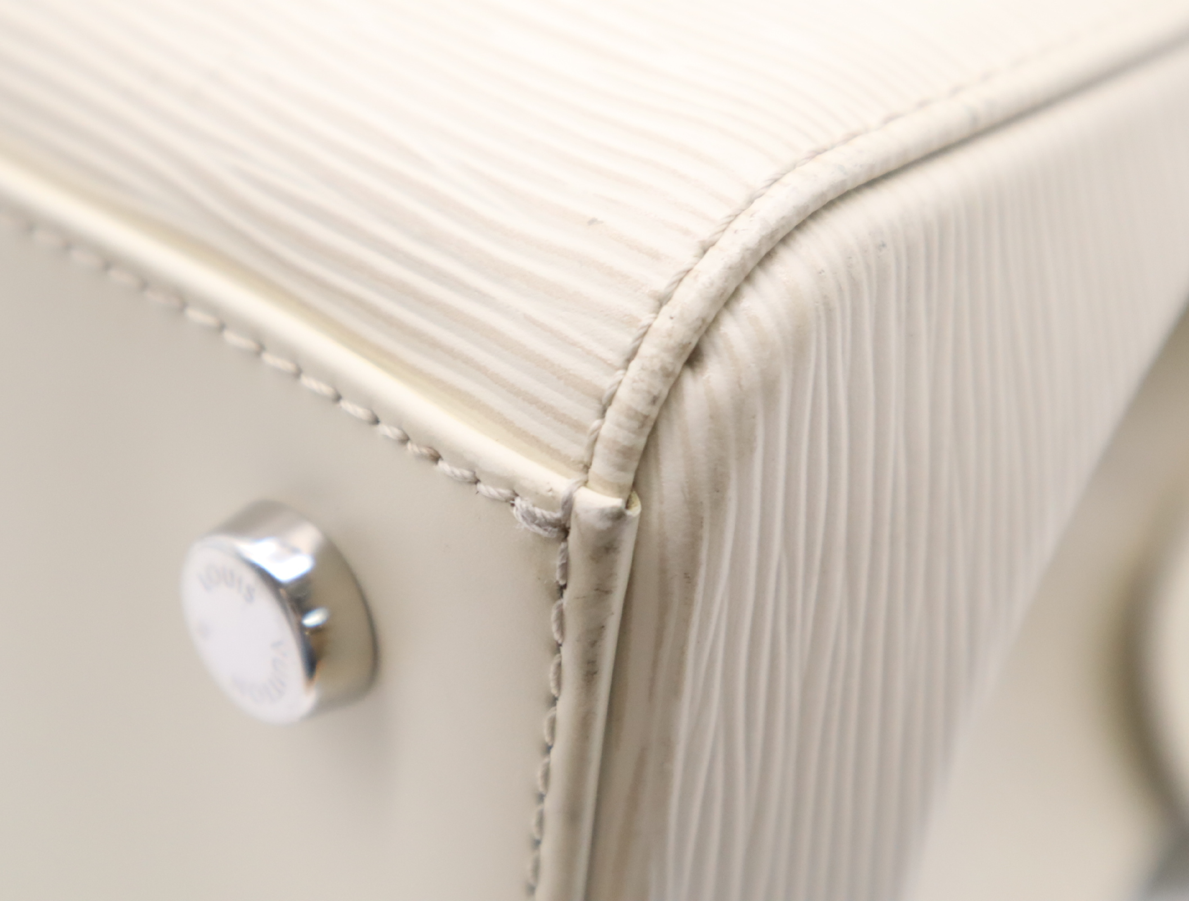 M40330 Epi Blair MM Handbag — view 7