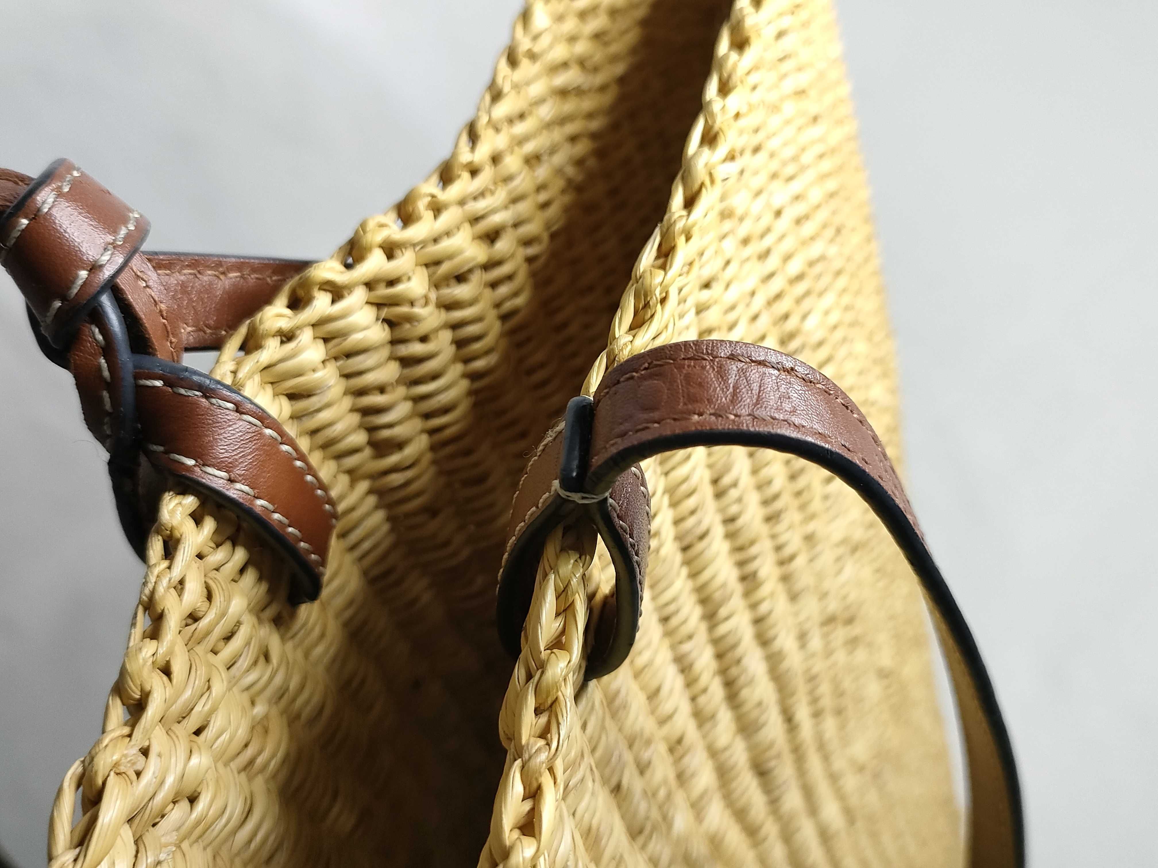 Anagram Shell Basket Medium Elephant Grass x Leather Basket Bag Beige Tote Bag — view 11