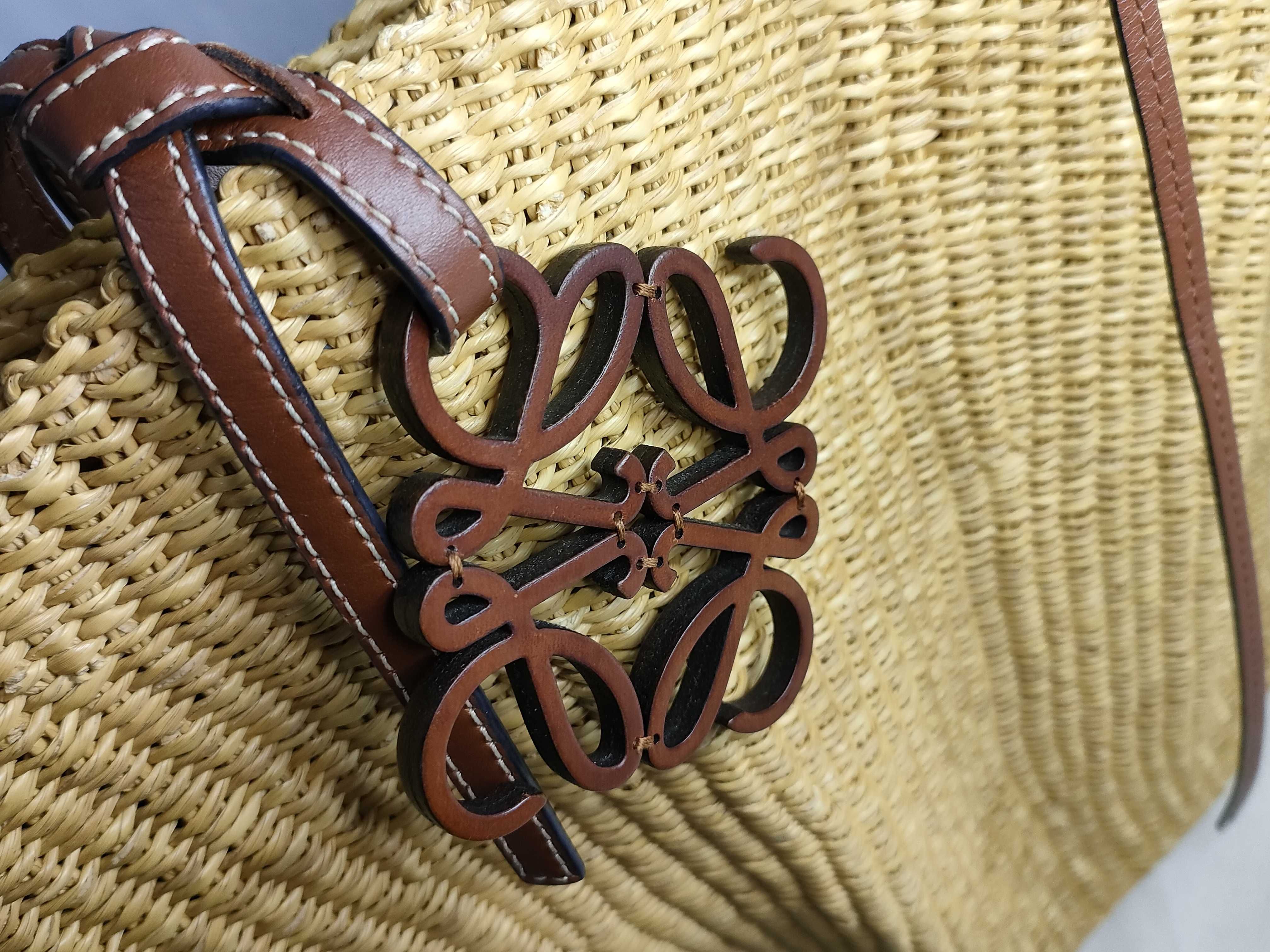 Anagram Shell Basket Medium Elephant Grass x Leather Basket Bag Beige Tote Bag — view 10