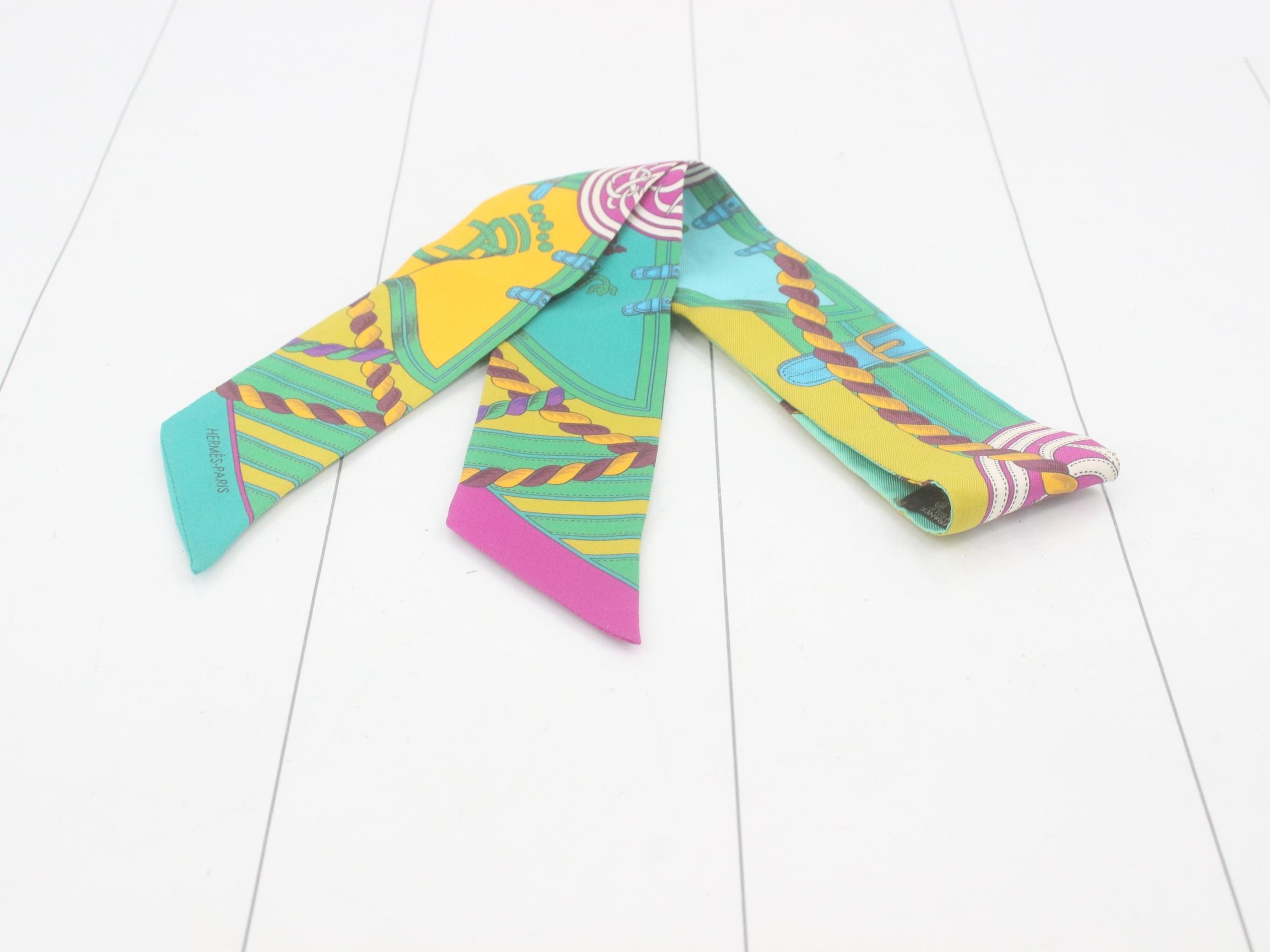 GRANDE TENUE [Formal Horse Attire] Twilly Silk 1 — view 2