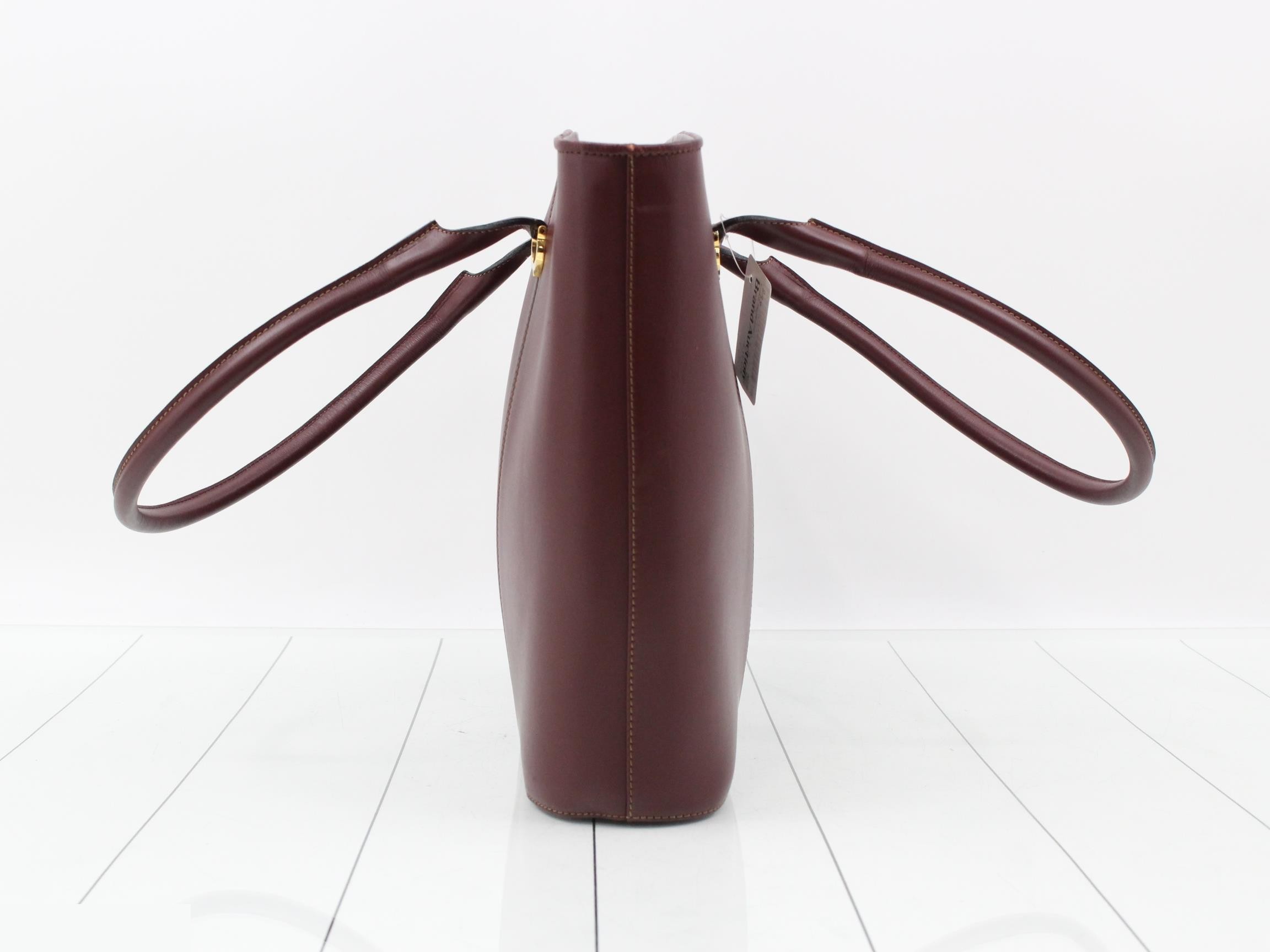 Mustline (Bag) - Tote Bag — view 4