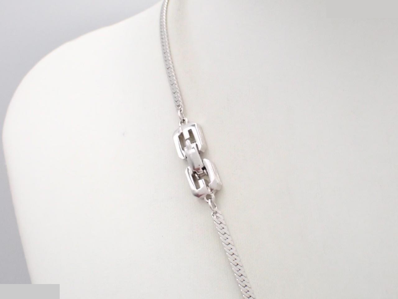 Other lines: Precious metal necklaces and pendants, chain approximately 74cm. — view 2