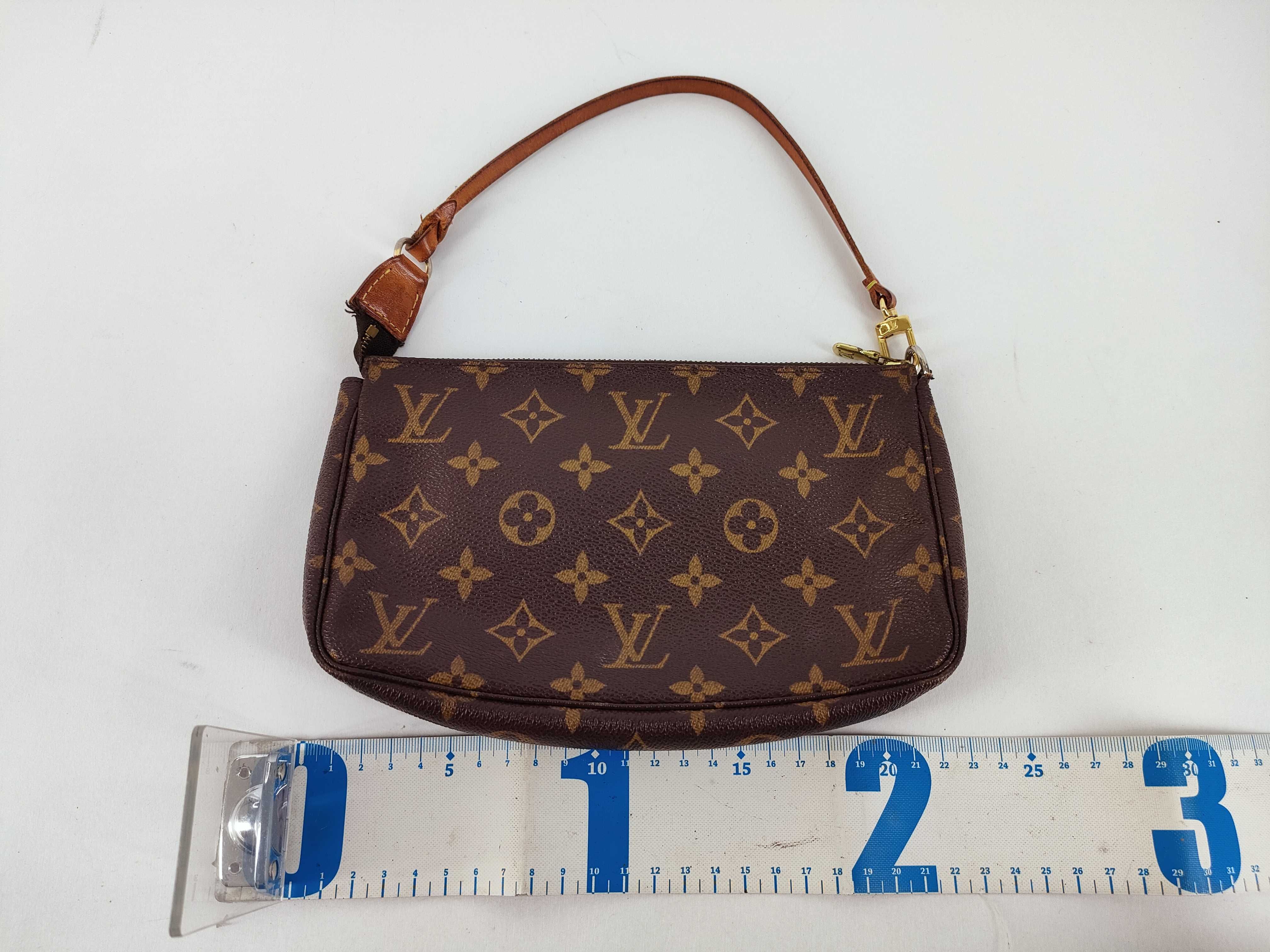 Monogram Vuitton Accessoires Accessory Pouch — view 2