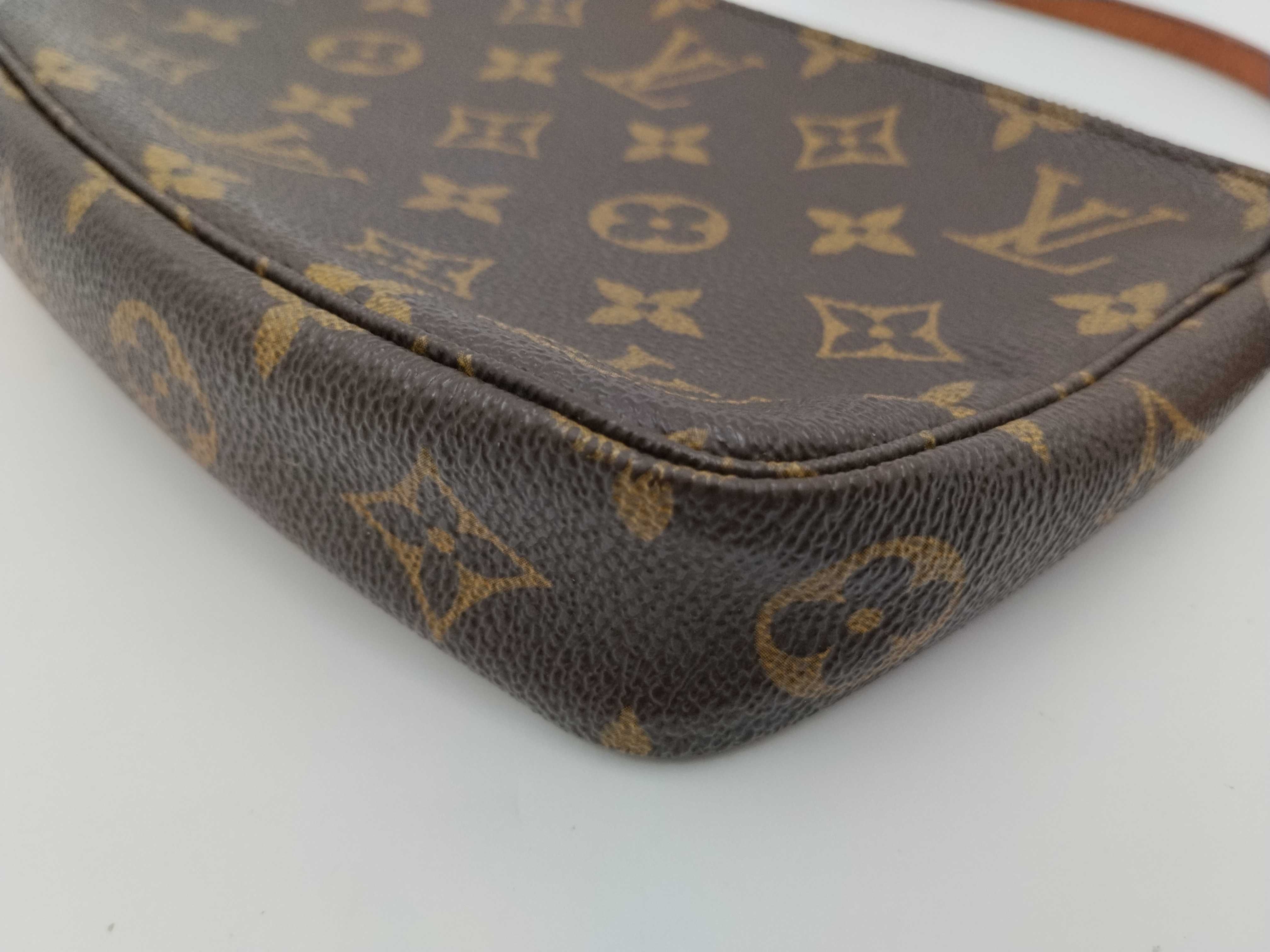 Monogram Vuitton Accessoires Accessory Pouch — view 13