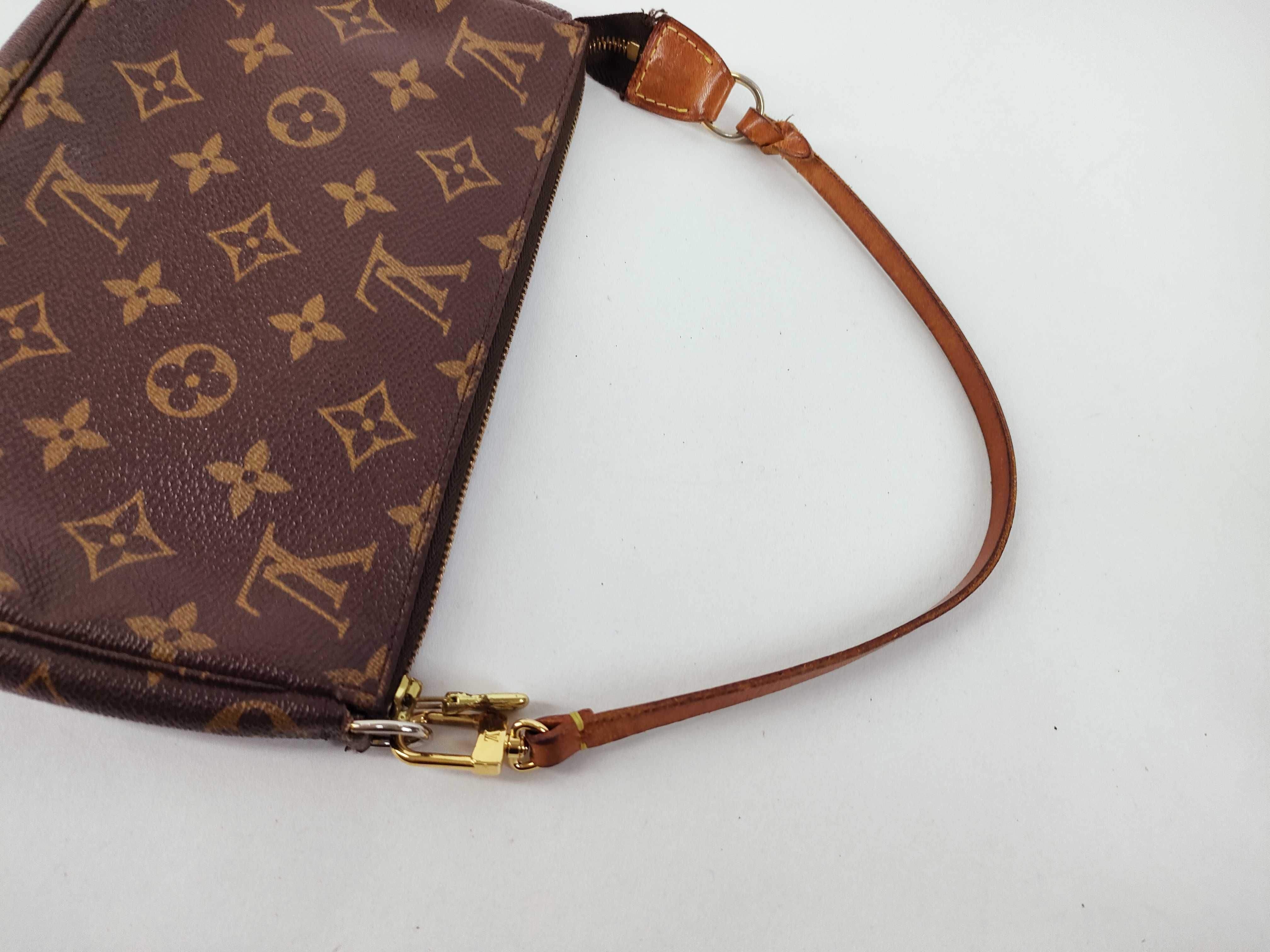 Monogram Vuitton Accessoires Accessory Pouch — view 3