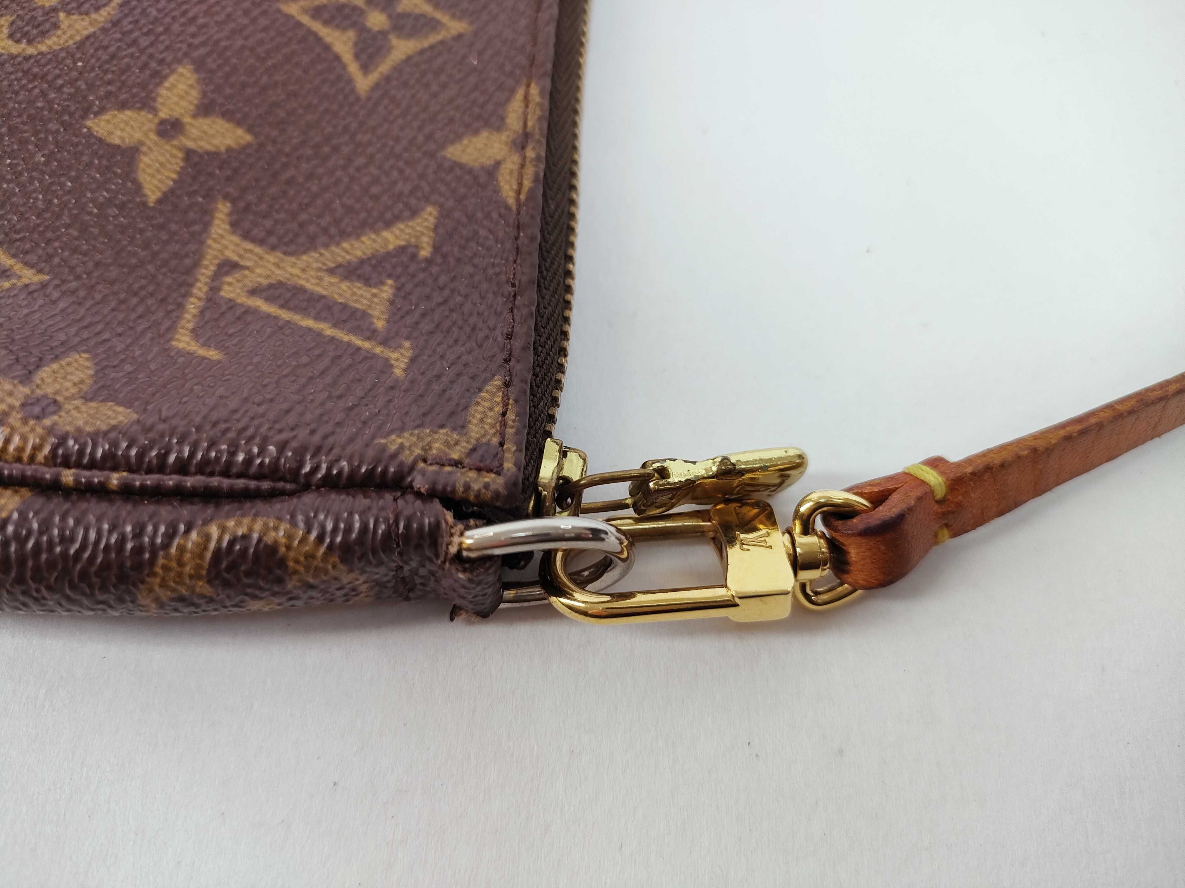 Monogram Vuitton Accessoires Accessory Pouch — view 5