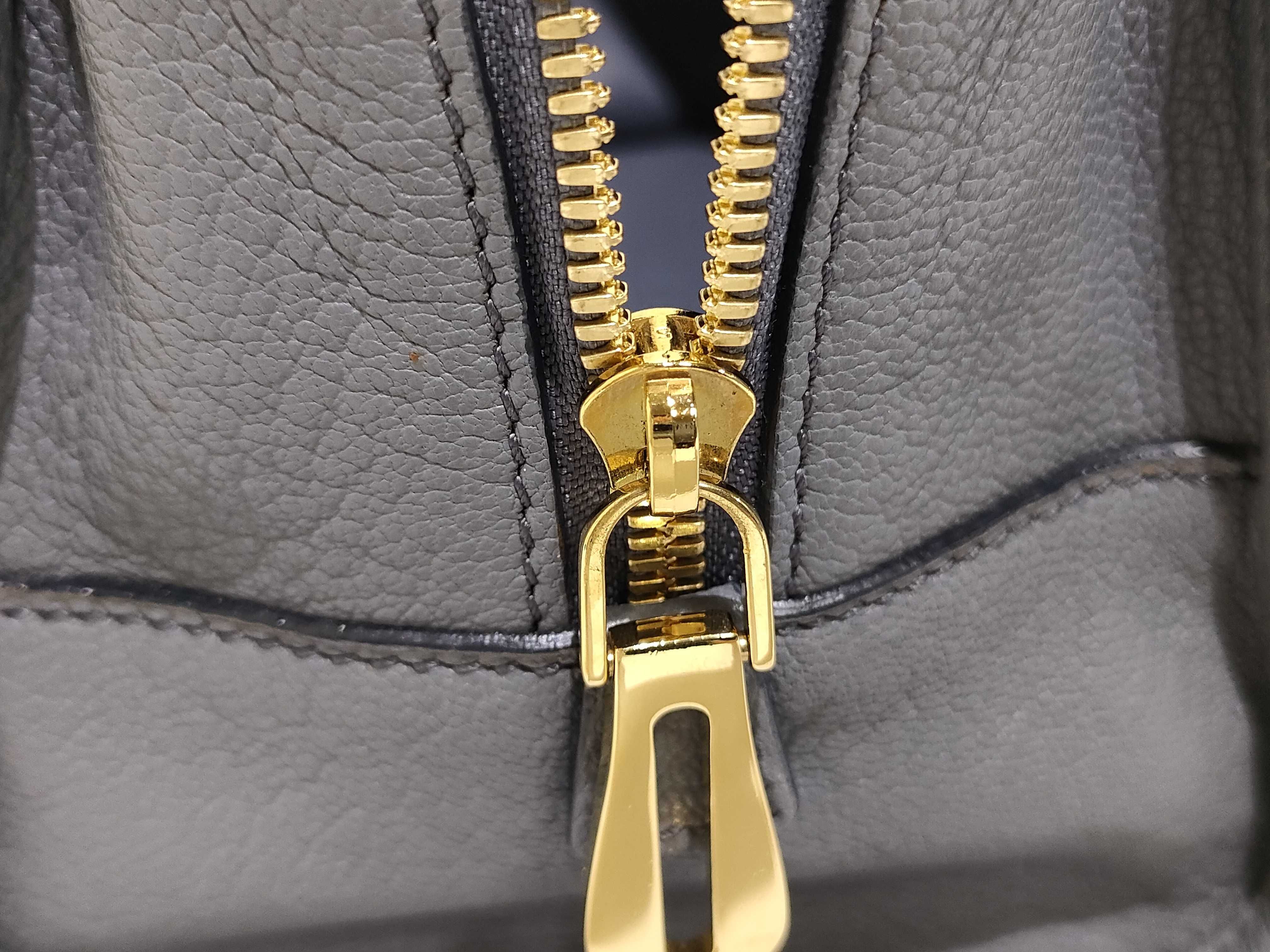 Amazona 28 Leather Handbag, Gray — view 13