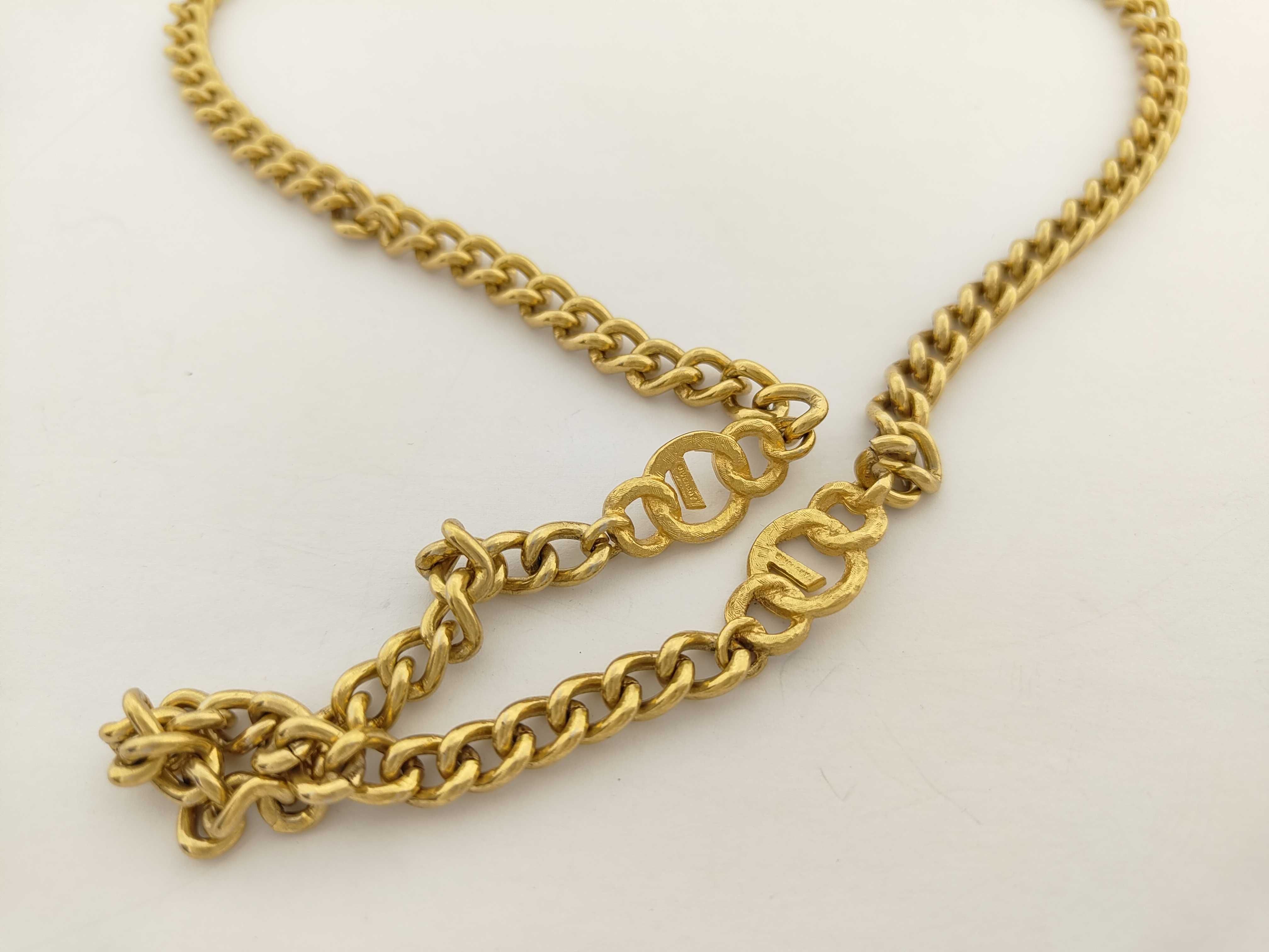 Necklace — view 3