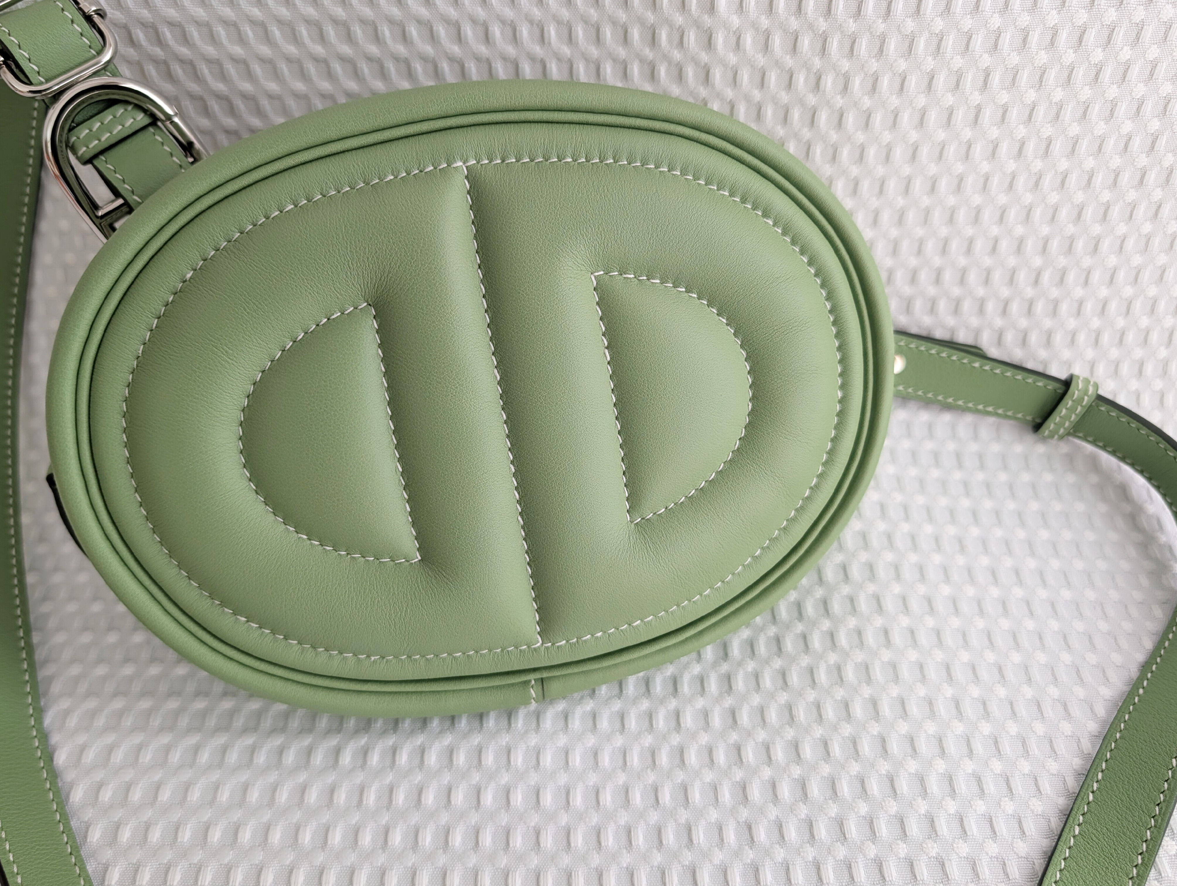 In the Loop Body Bag, Vert Cricket, Bamboo, Silver Hardware, Y Stamp, Shoulder Bag — view 4