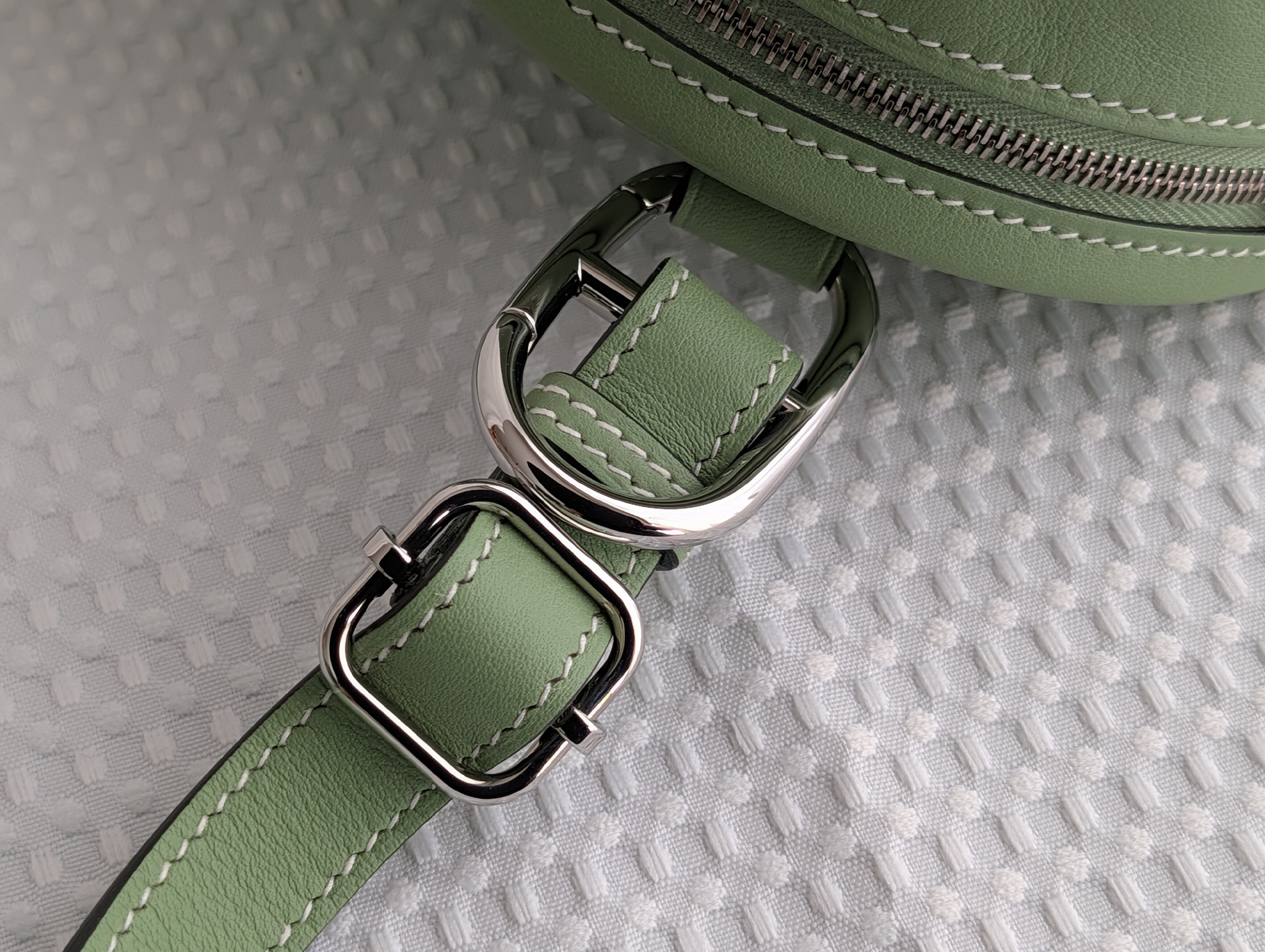 In the Loop Body Bag, Vert Cricket, Bamboo, Silver Hardware, Y Stamp, Shoulder Bag — view 6