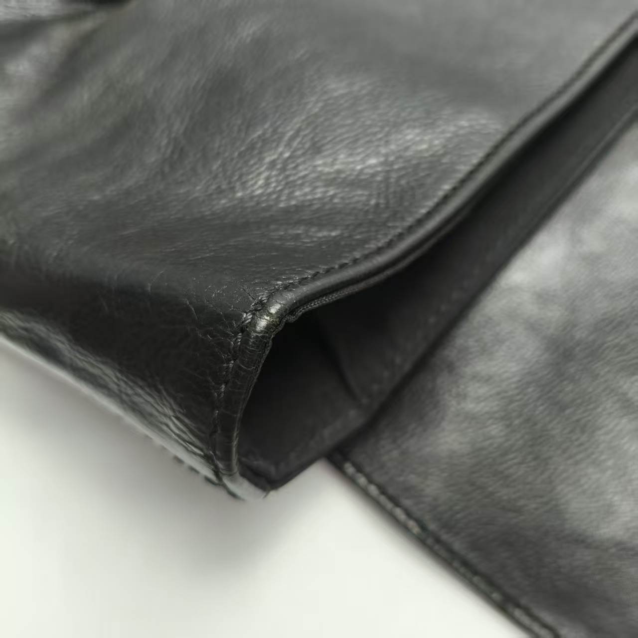 【*Shipped from: China*】Yves Saint Laurent Leather Handbag — view 8