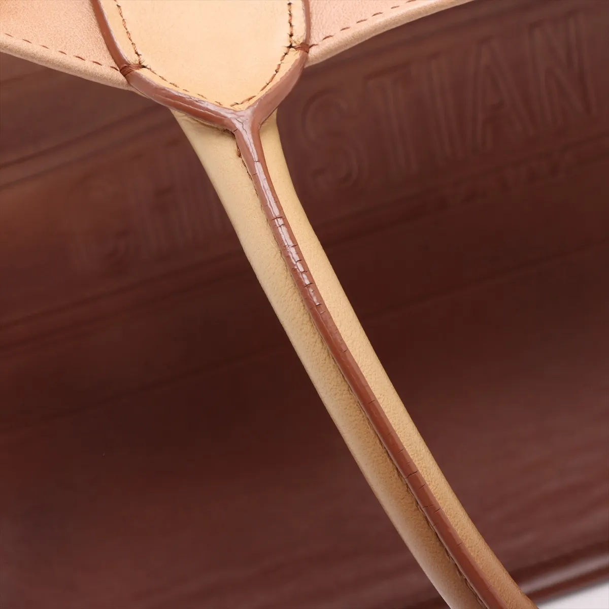 Book Tote Medium Leather Tote Bag Brown — view 10