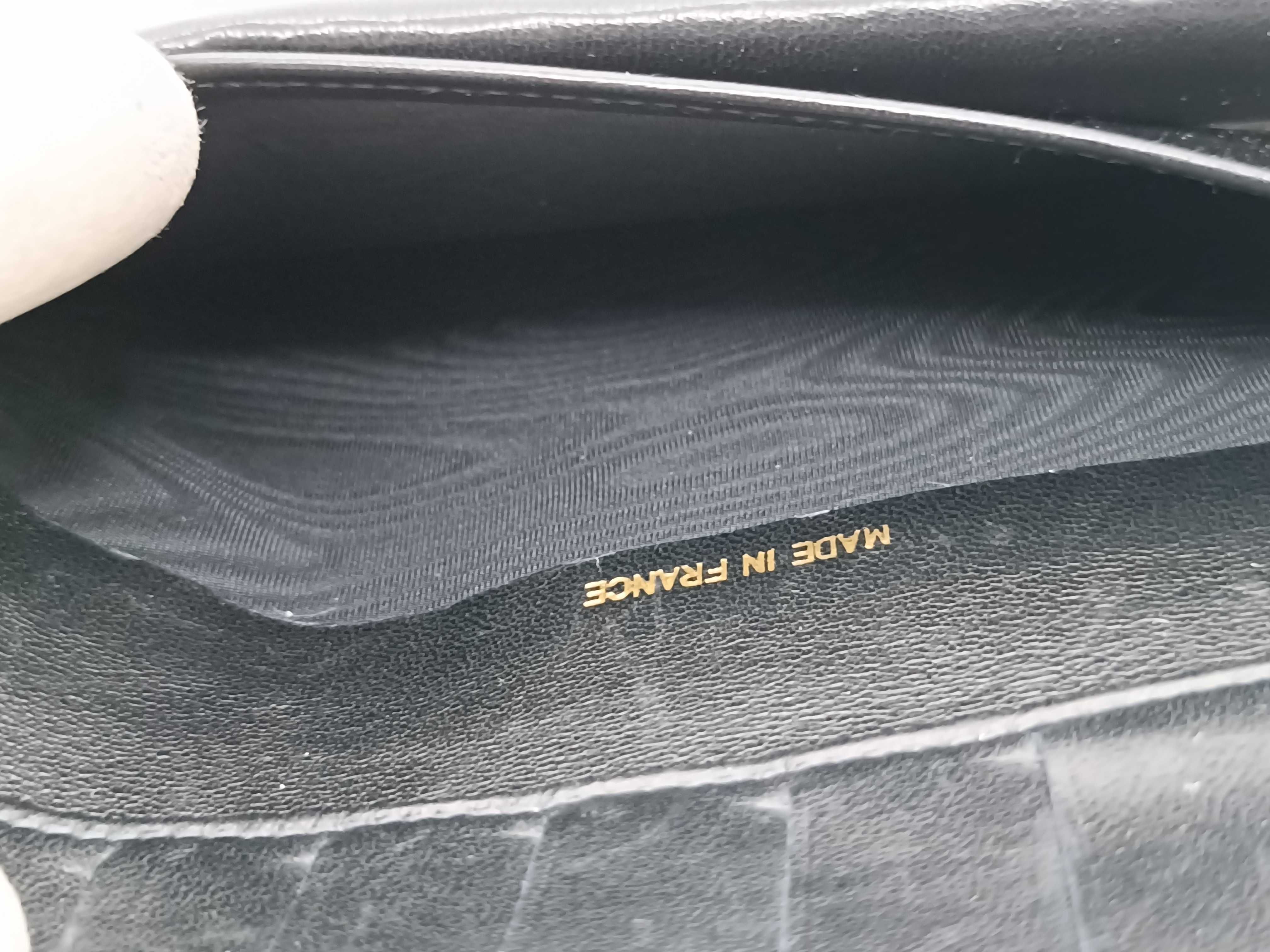 Caviar Skin Bi-fold Long Wallet / Coco Mark Black Wallet — view 13