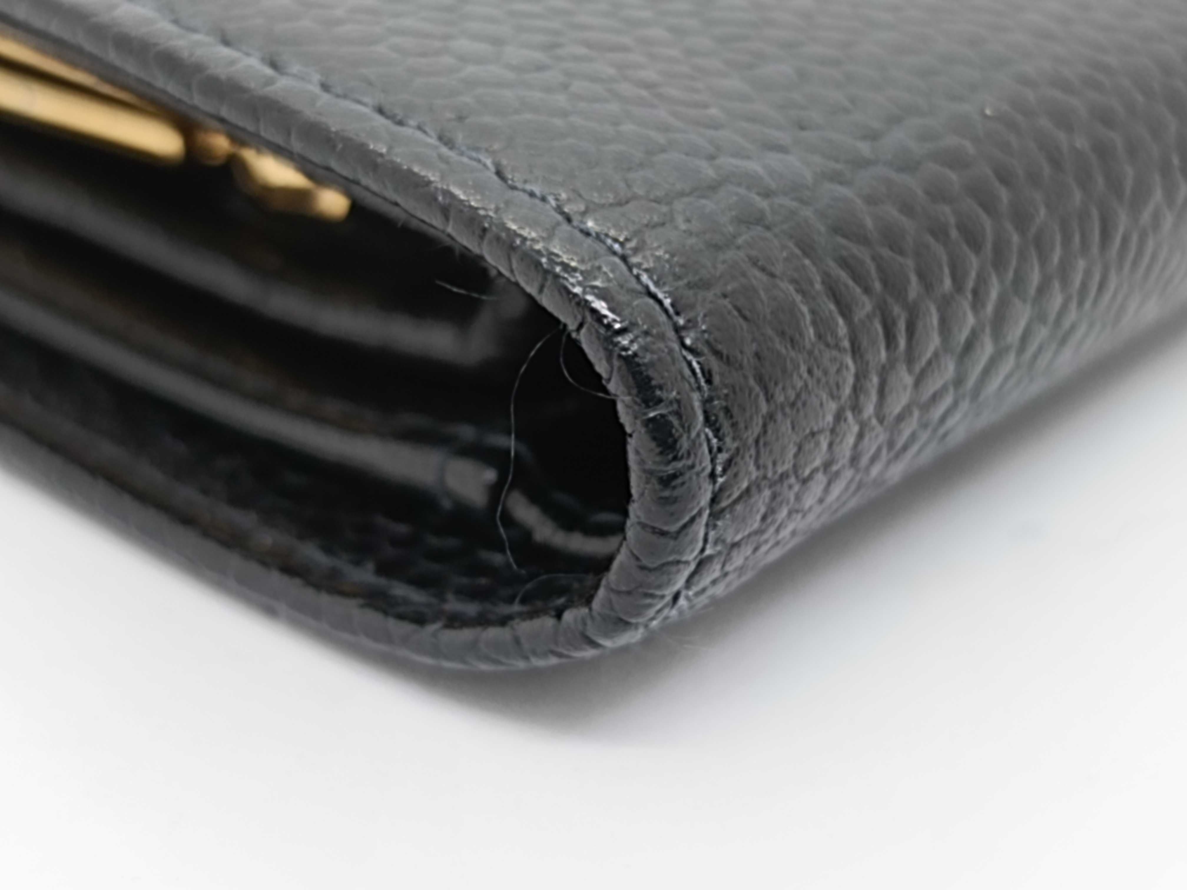 Caviar Skin Bi-fold Long Wallet / Coco Mark Black Wallet — view 5
