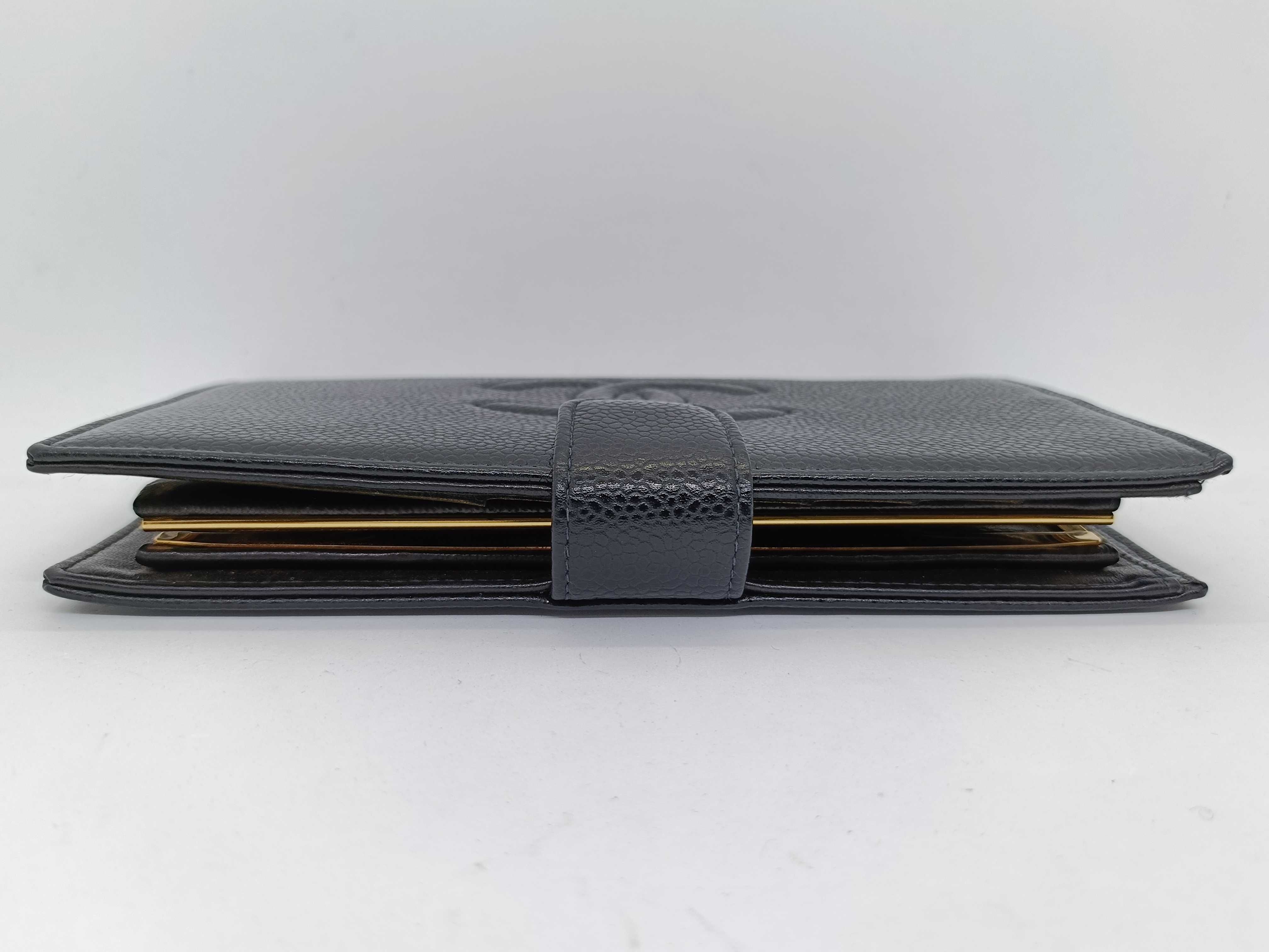 Caviar Skin Bi-fold Long Wallet / Coco Mark Black Wallet — view 6