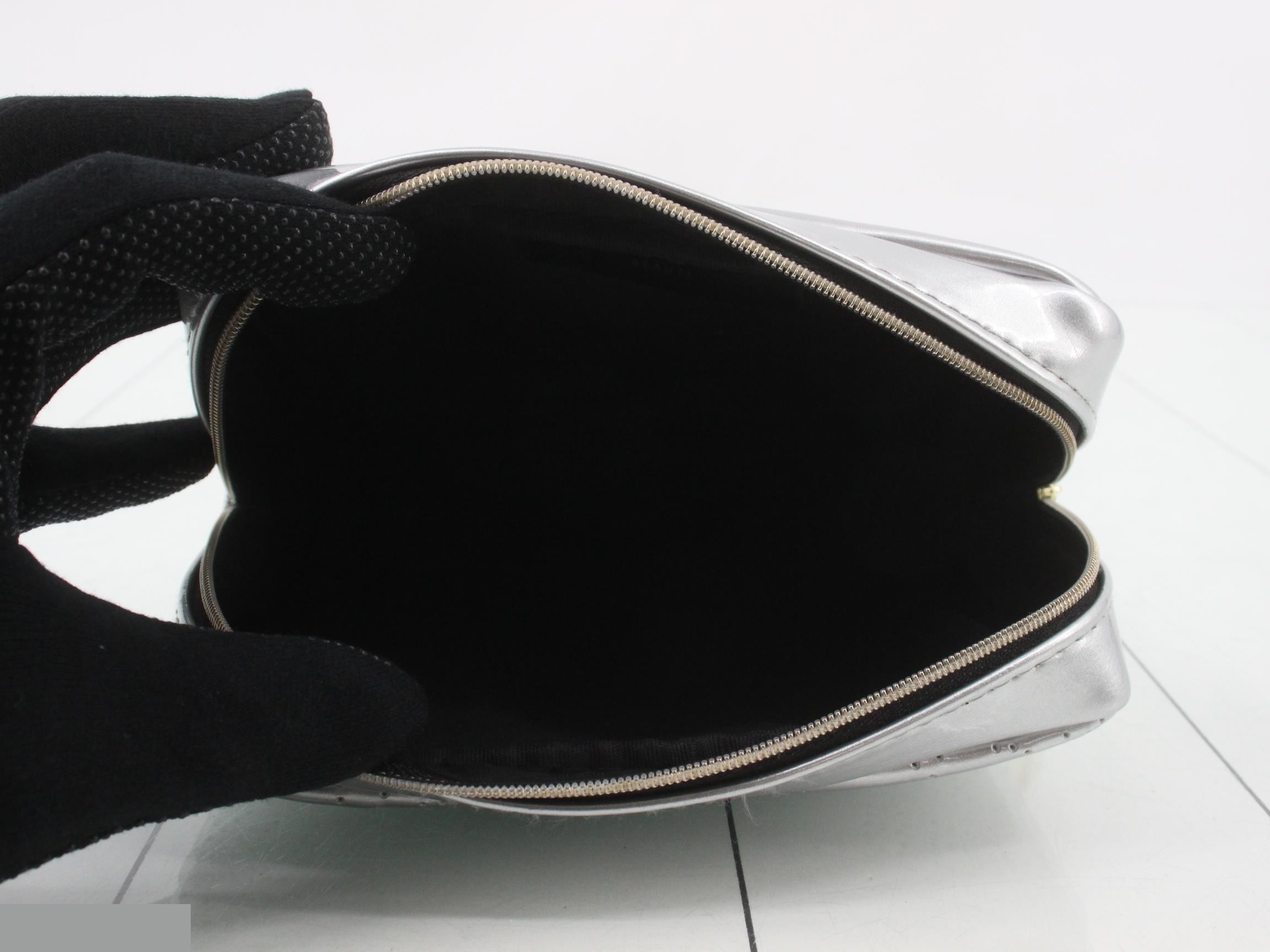 BEAUTY Pouch, Silver — view 4