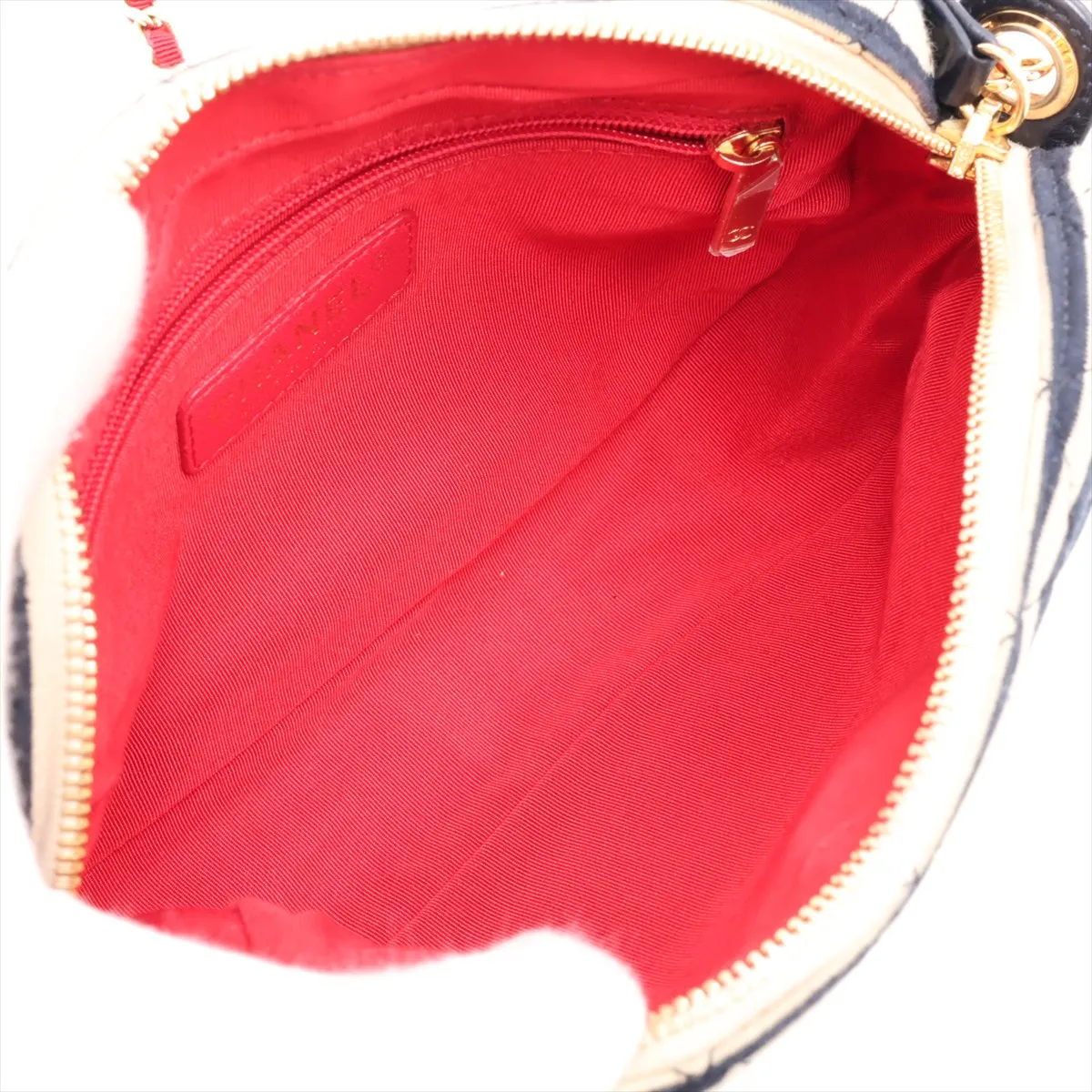 Matelassé Cotton x Leather Chain Shoulder Bag, Beige x Navy, Gold Hardware, Item Number 18987244 (Serial Number 18) — view 6