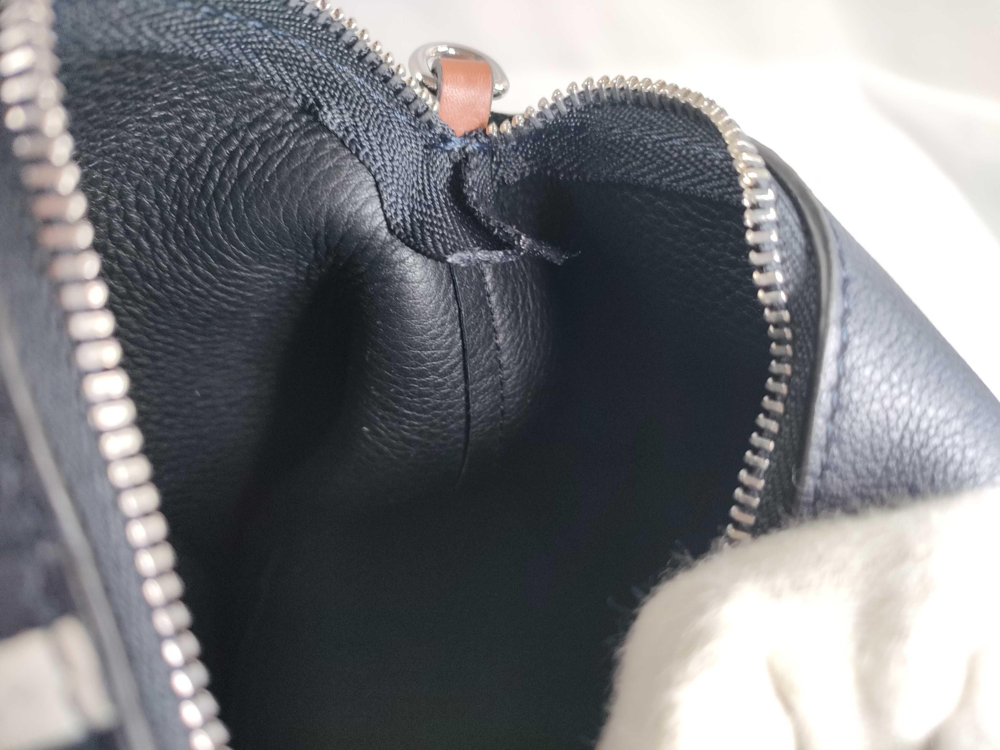 Elephant Leather Shoulder Bag Sailor Shoulder Bag — view 9