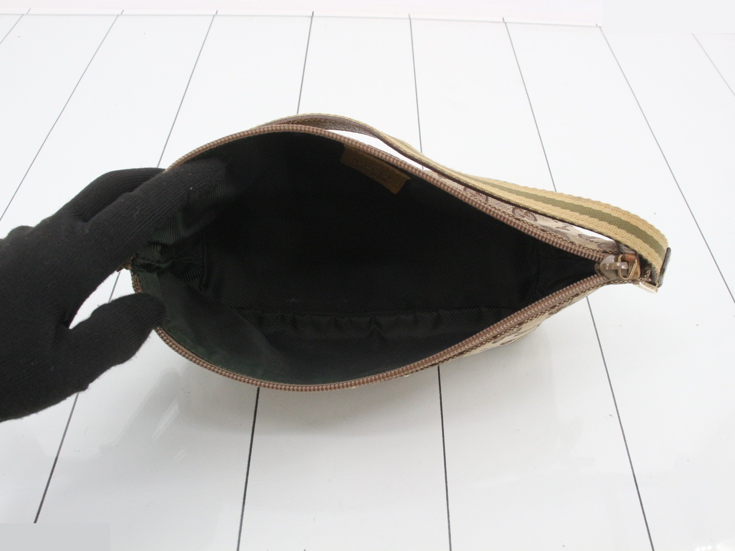 GG Canvas Sherry Accessoires Pouch — view 4