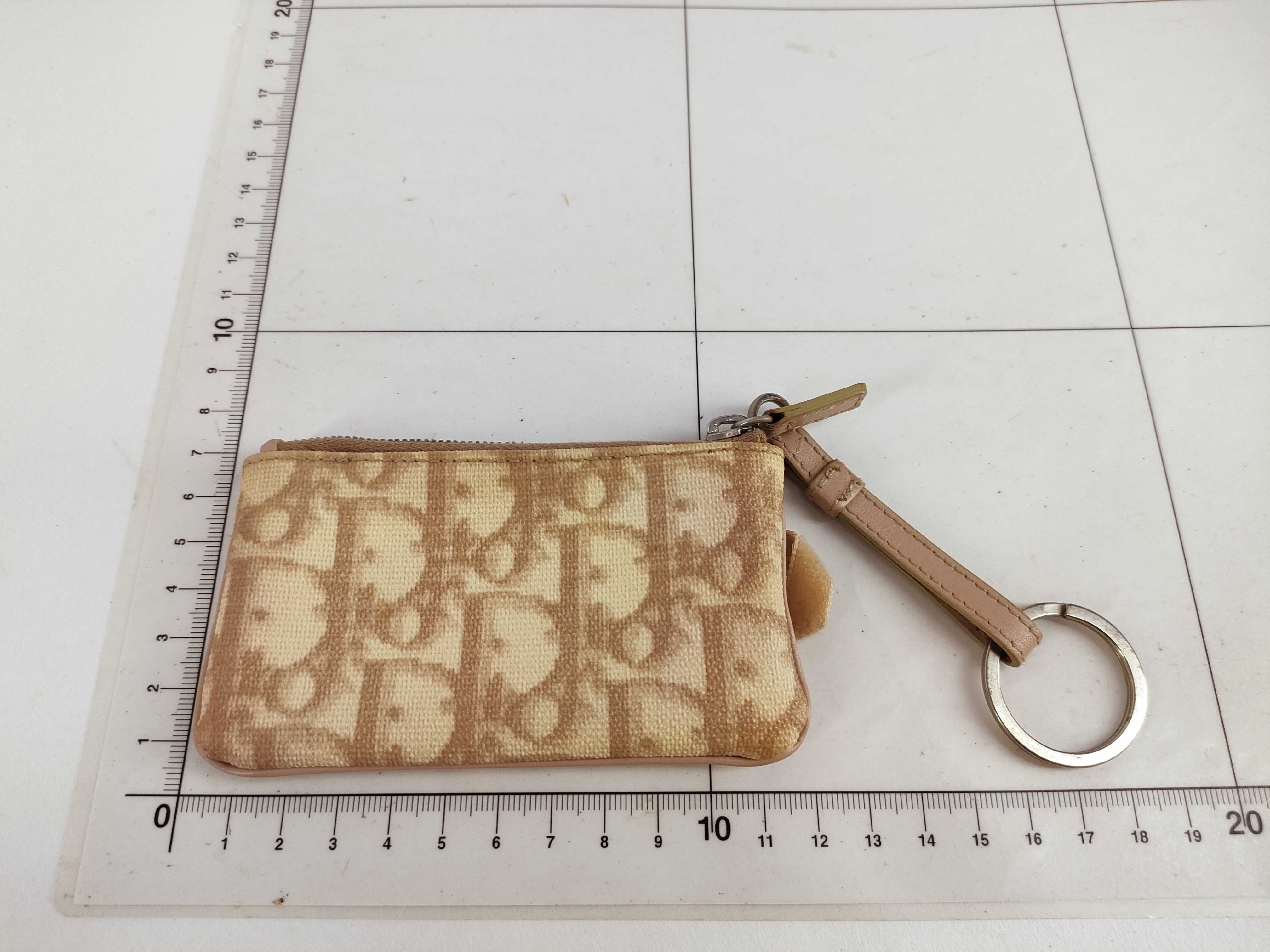 Trotter Key Case (Beige) - Key Case — view 2