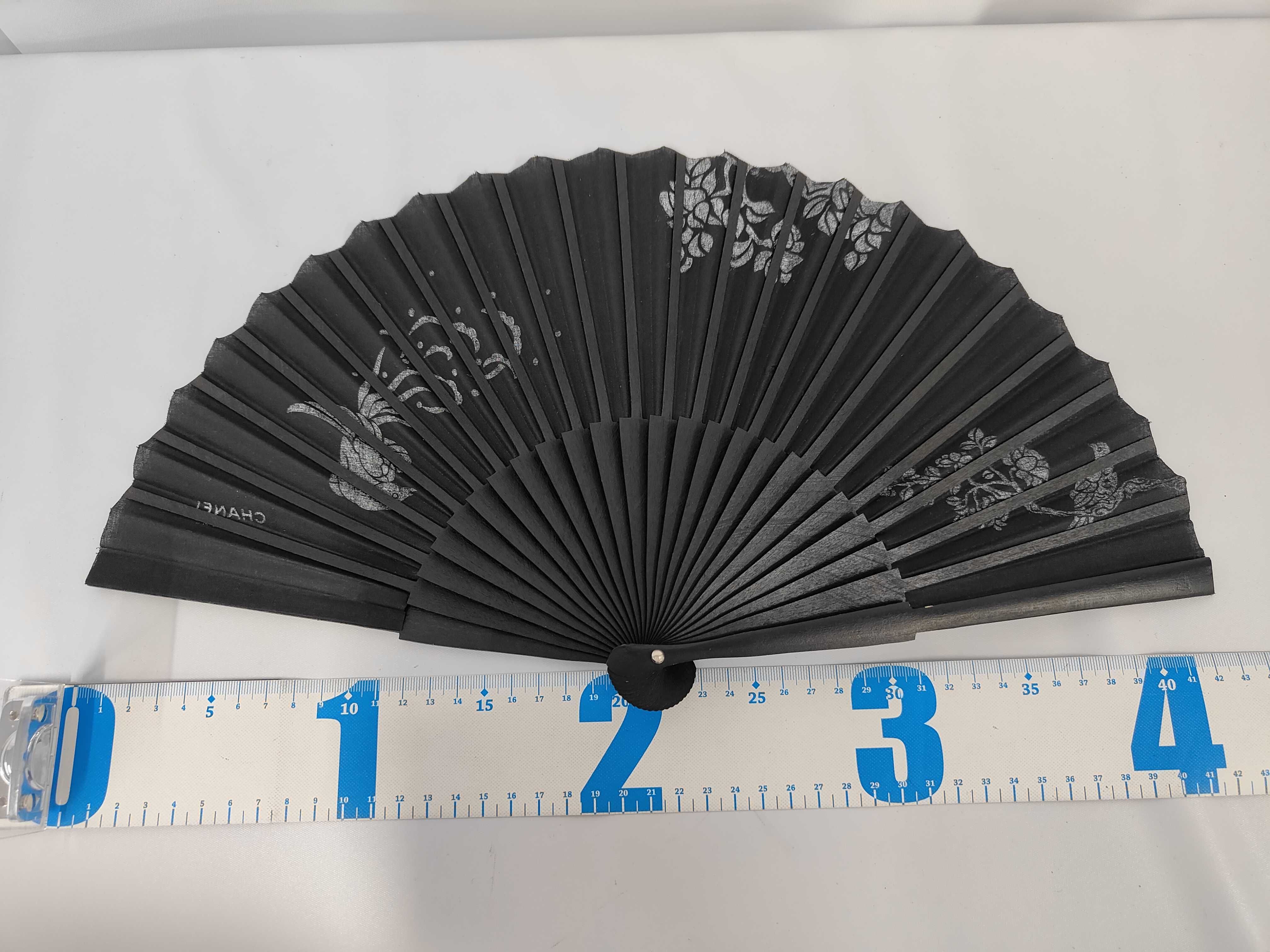 fan and other accessories — view 2
