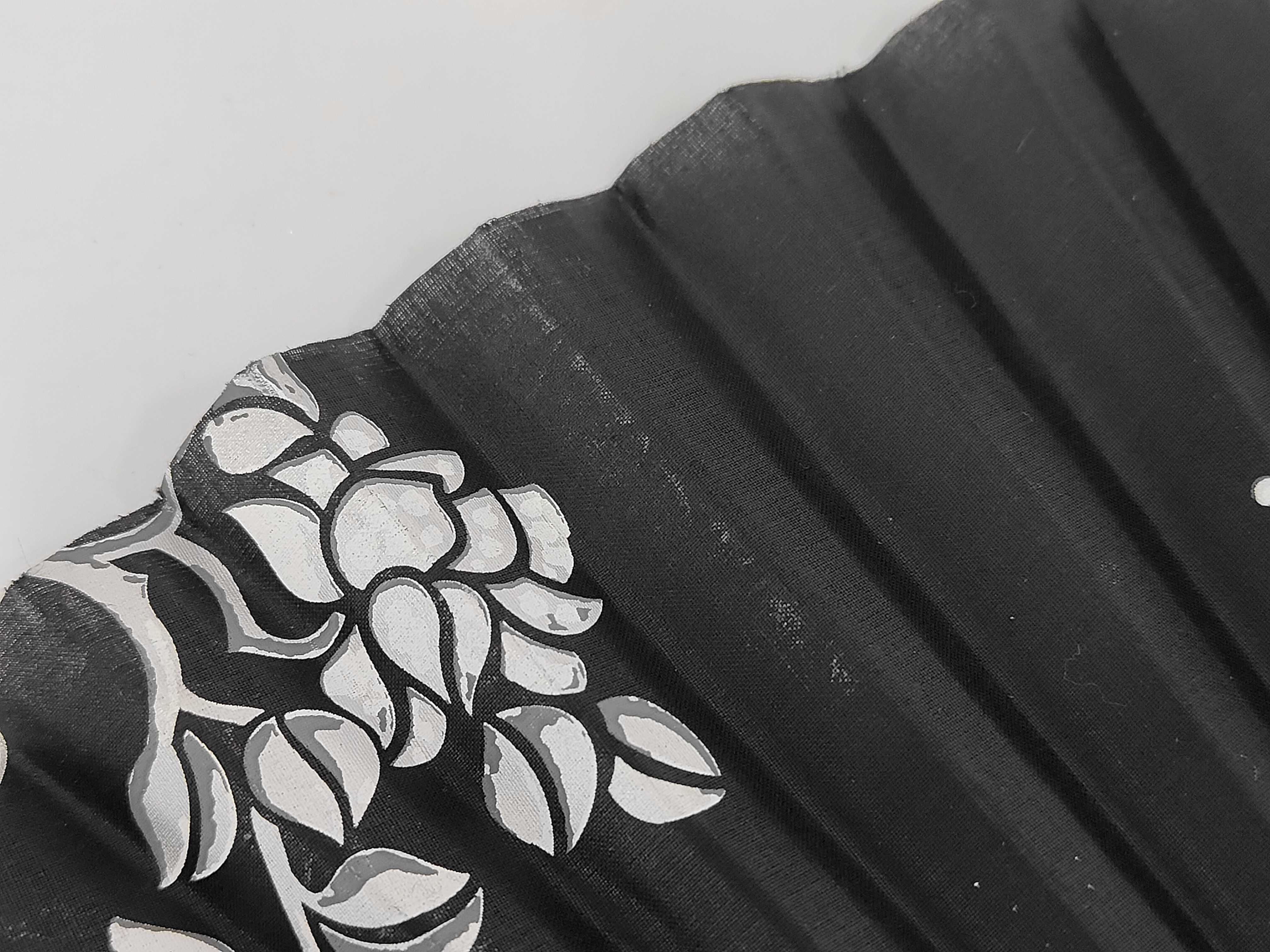 fan and other accessories — view 4