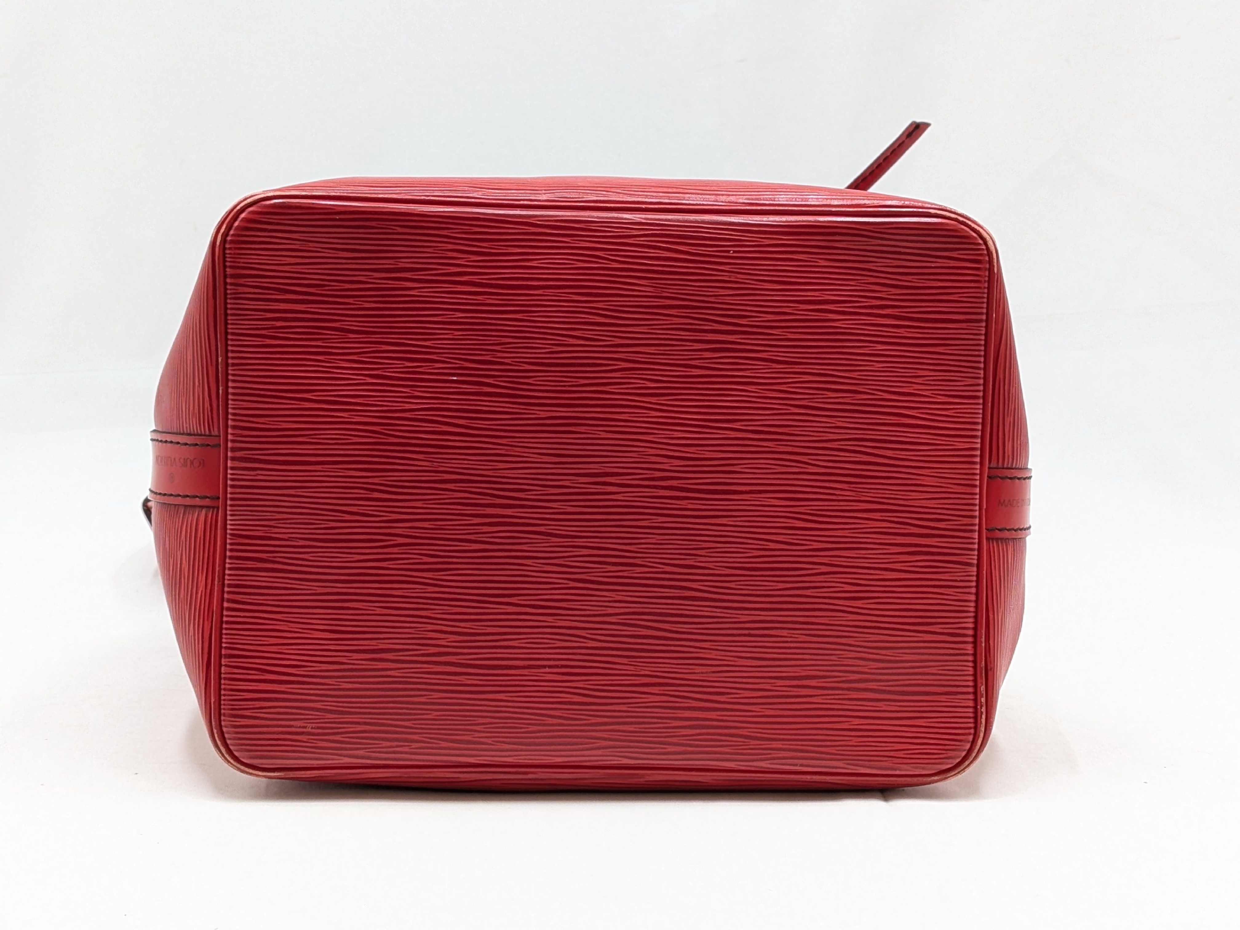 Epi Noe Red Handbag — view 3