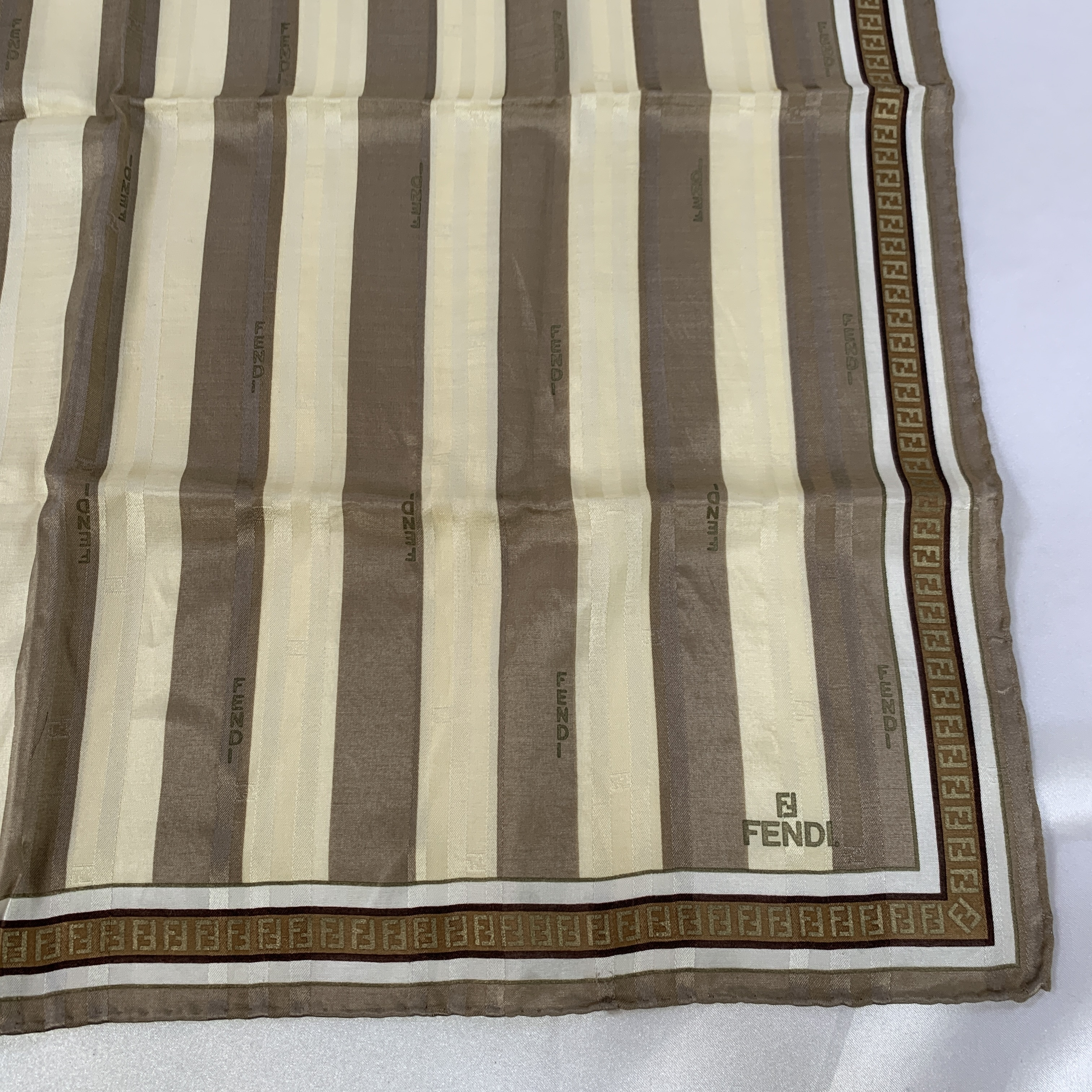 scarves and other accessories — view 6