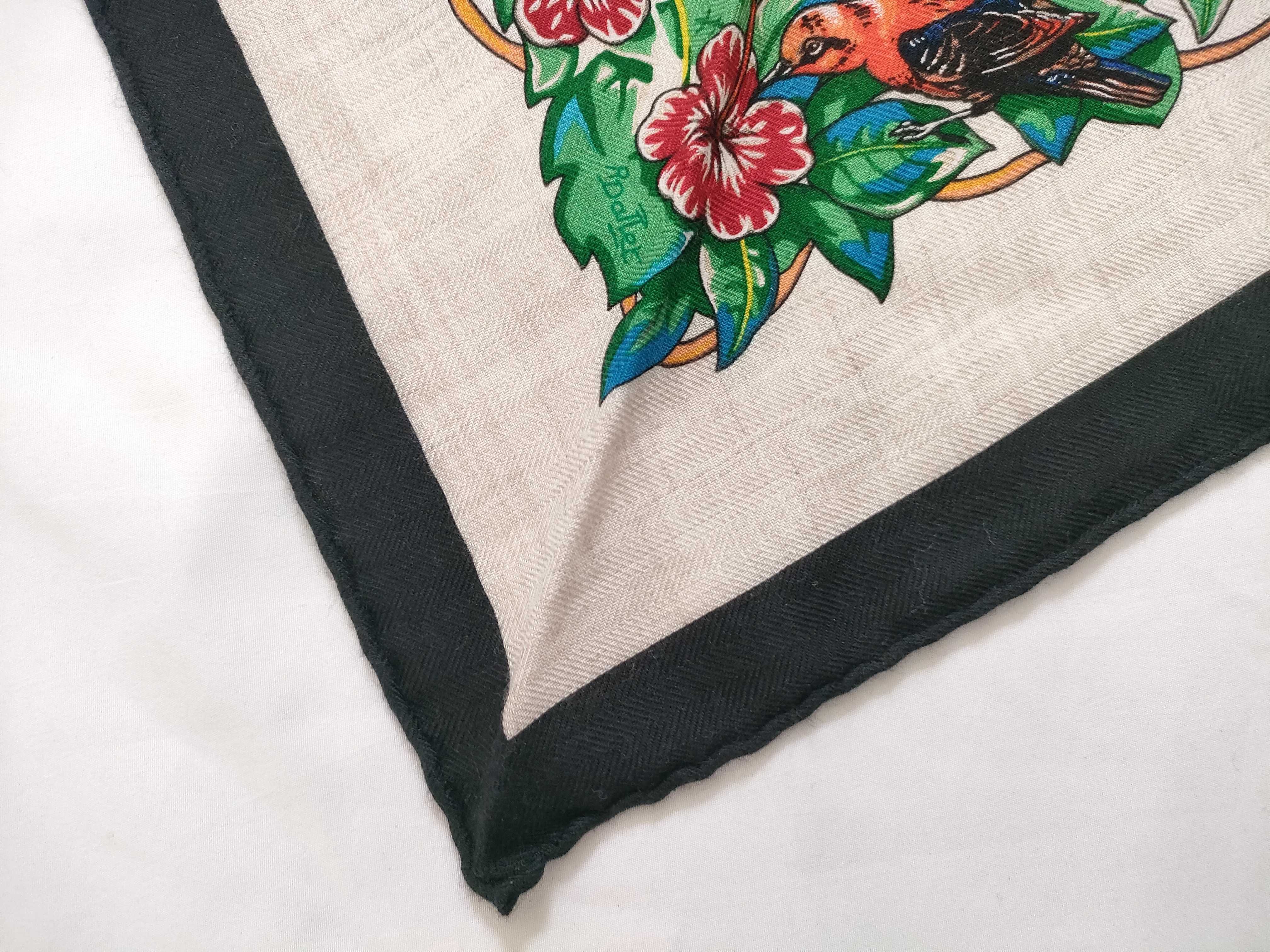 JUNGLE LOVE Triangle Stole and other accessories — view 3