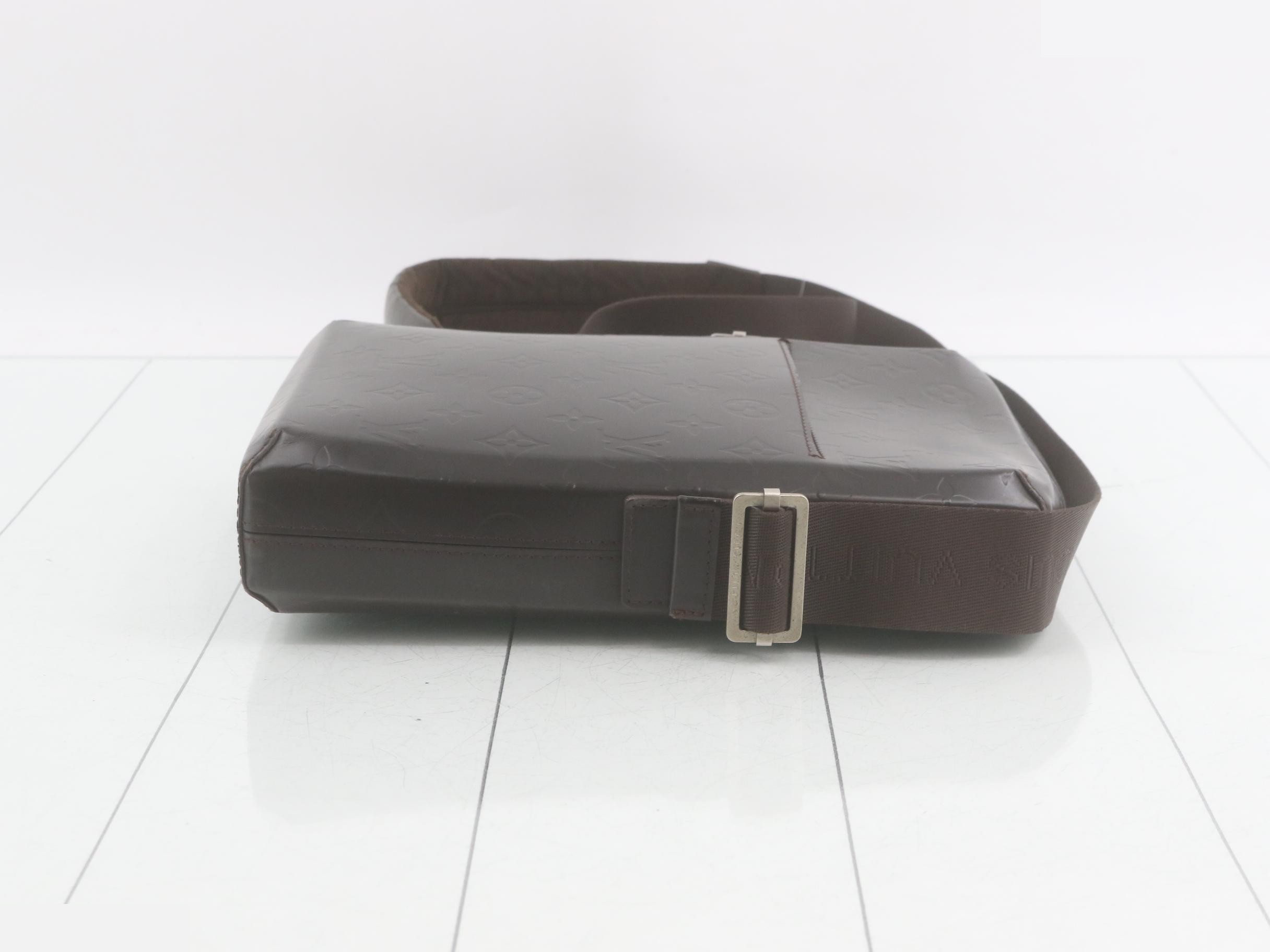 Monogram Glacé Bobby Shoulder Bag — view 3