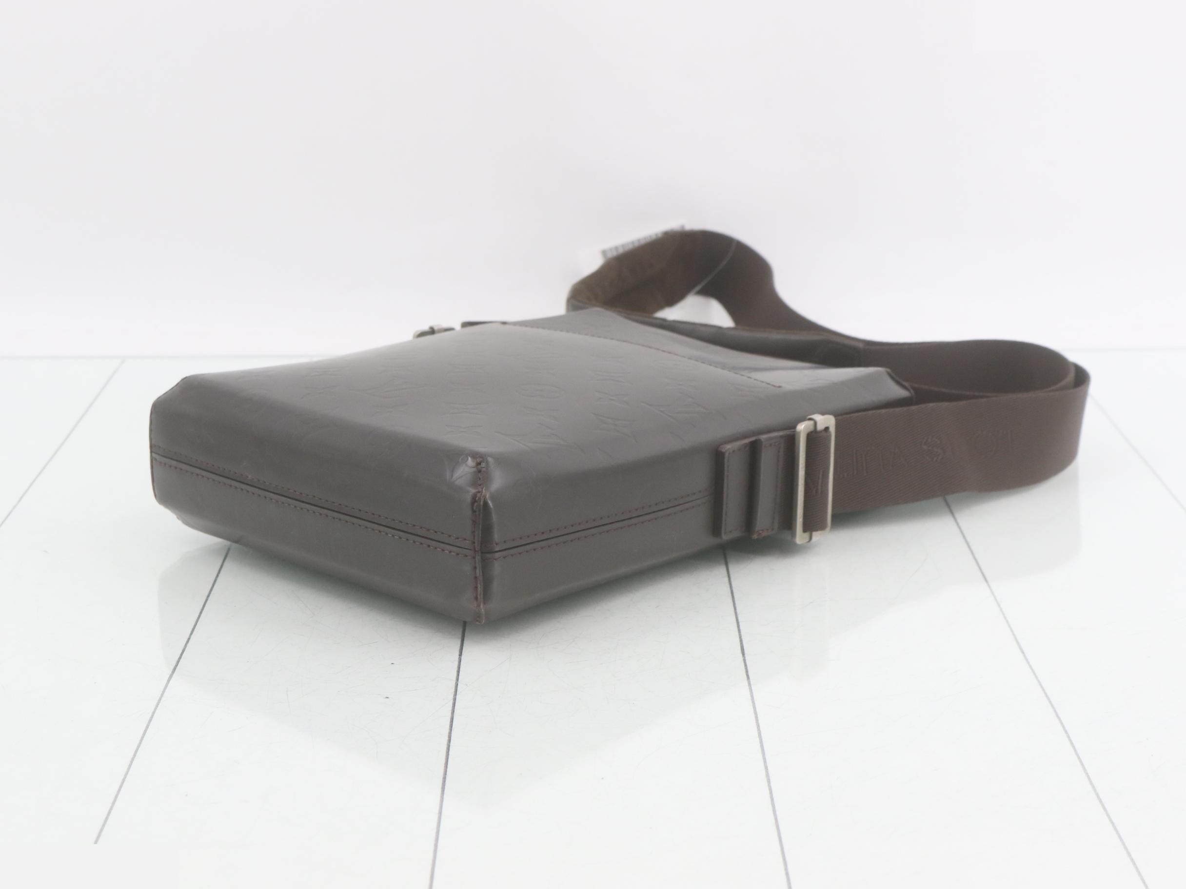 Monogram Glacé Bobby Shoulder Bag — view 6